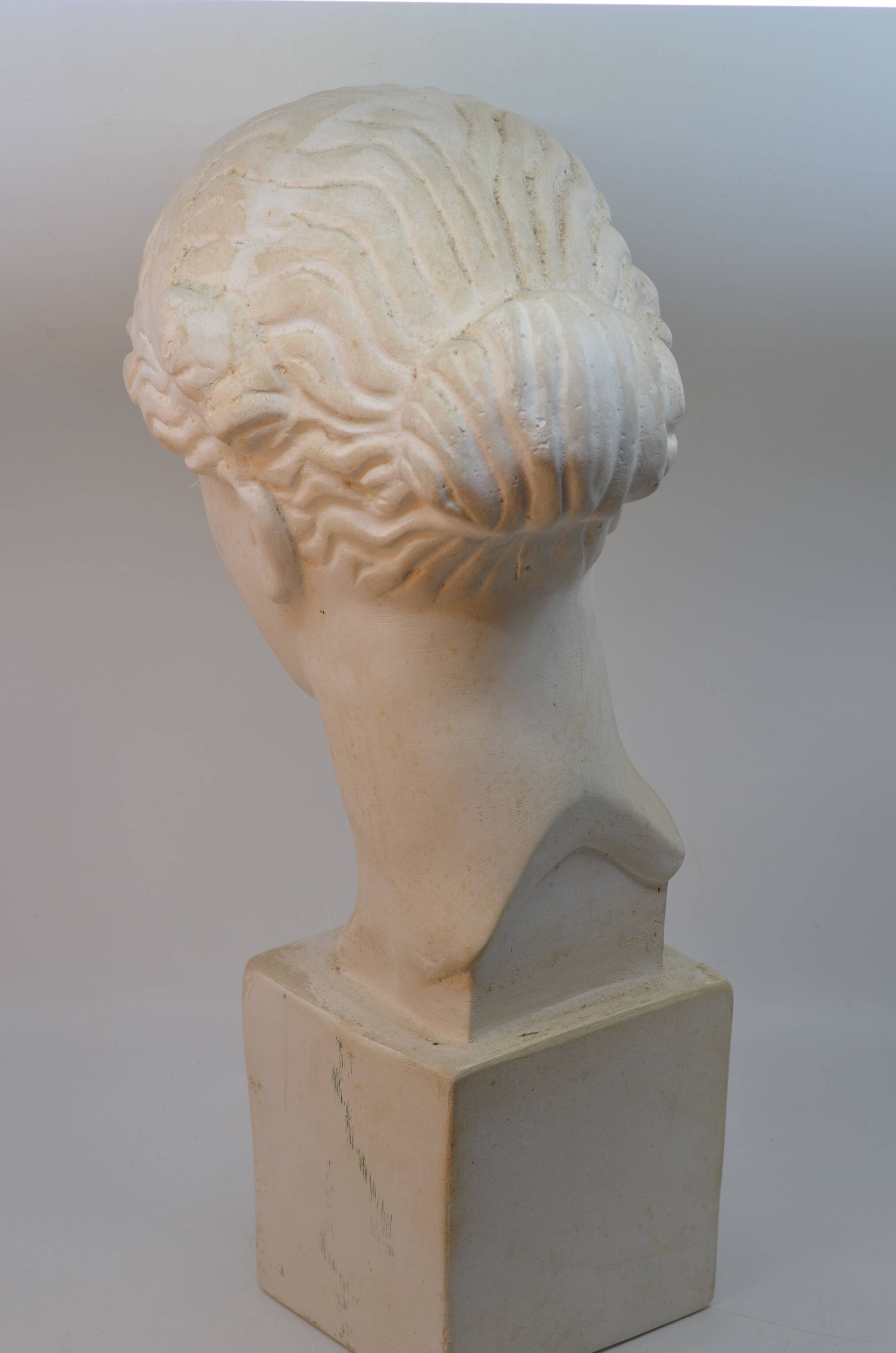 Female bust in plaster – antique style sculpture – classic head 50 cm