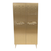 Cabinet en laiton italien avec poignées sculpturales en laiton coulé