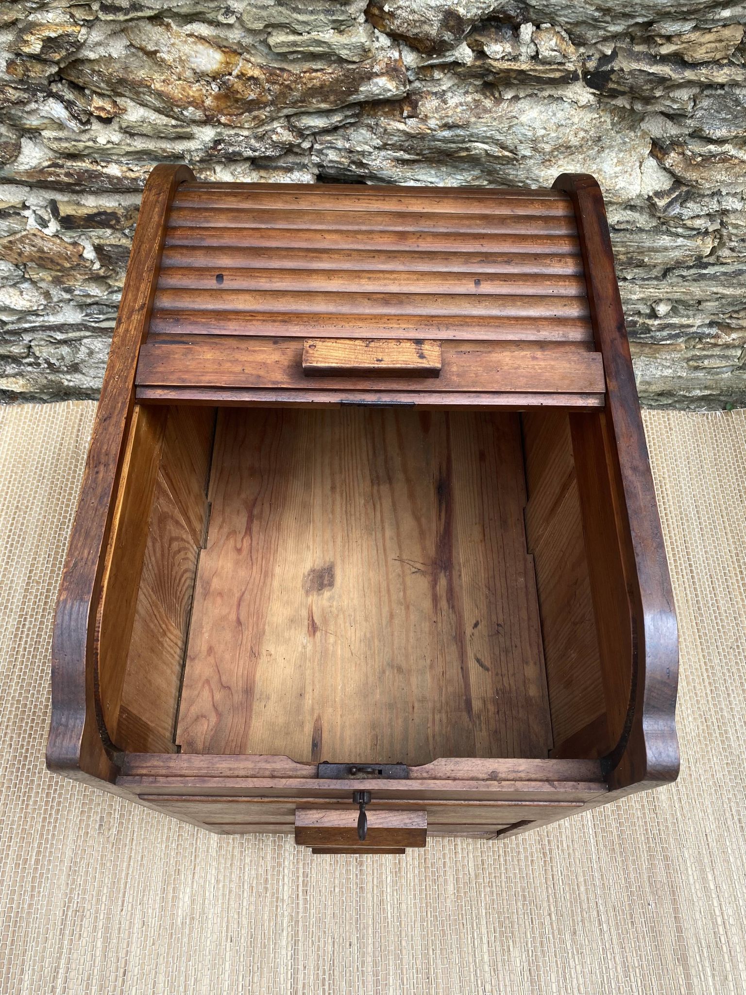 Office furniture, wooden sliding-door filing cabinet