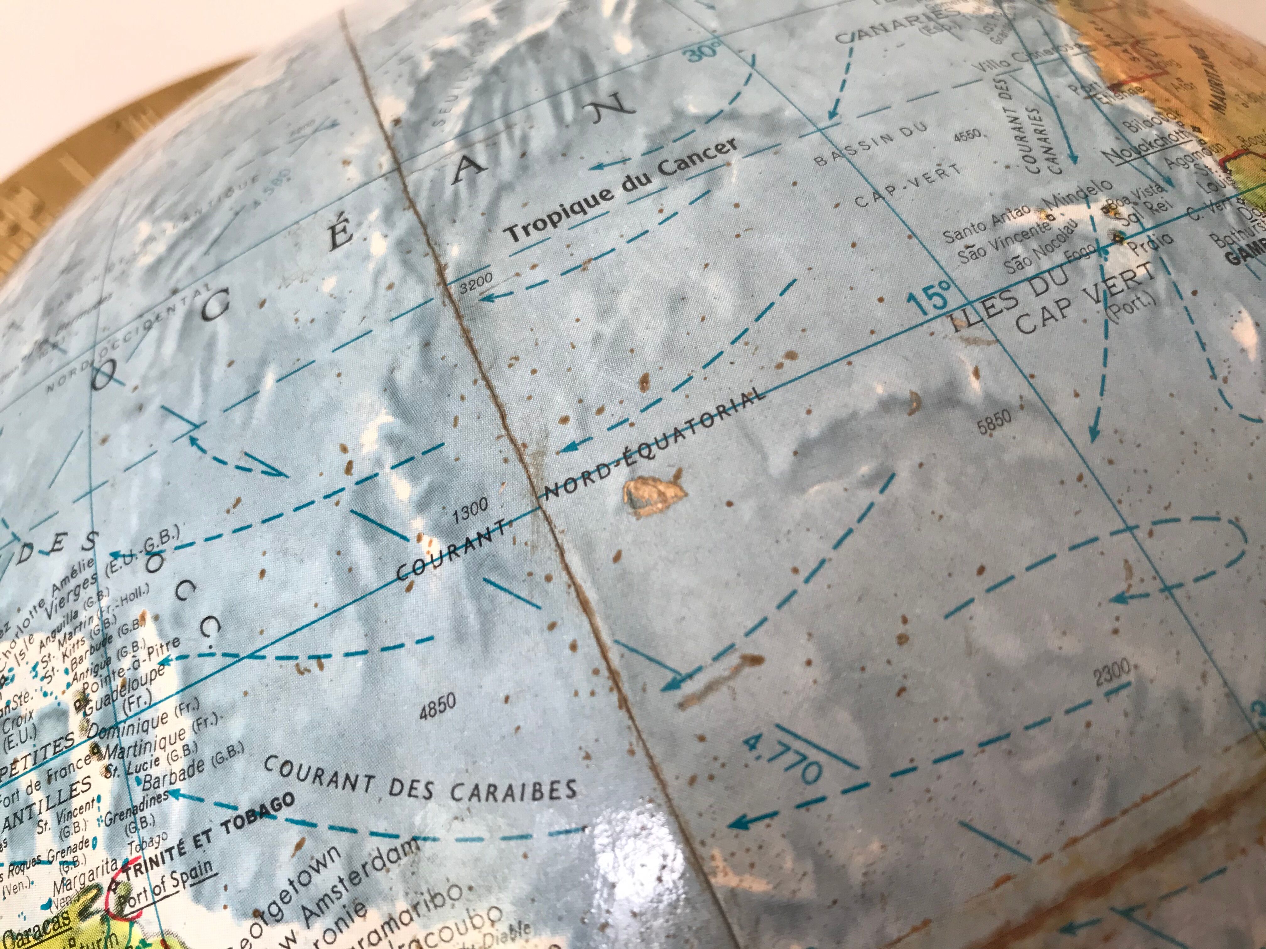 Globe Earth Scanglobe 1960 in relief, paper map and brass footing
