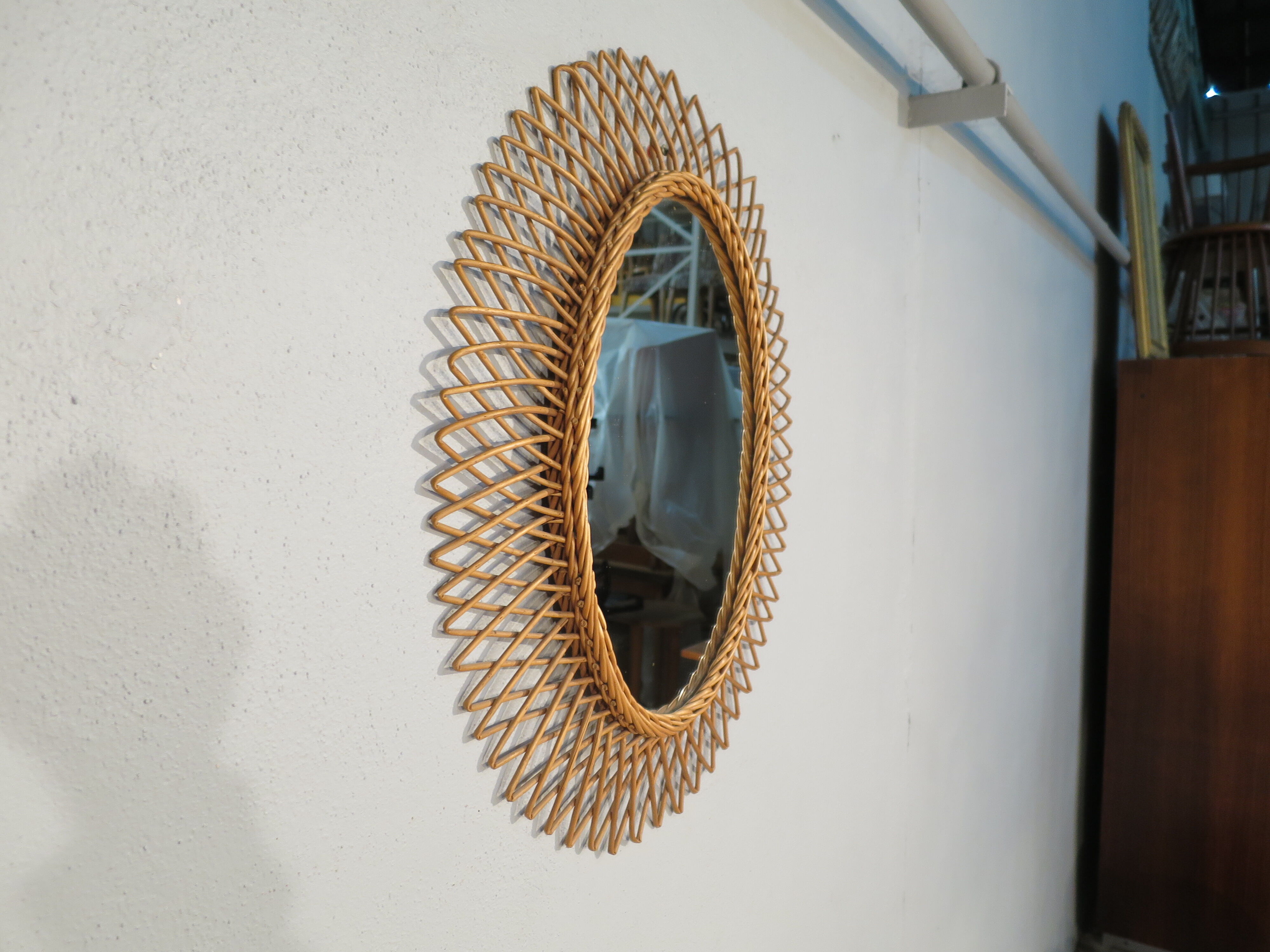 Rattan oval mirror 47x61cm