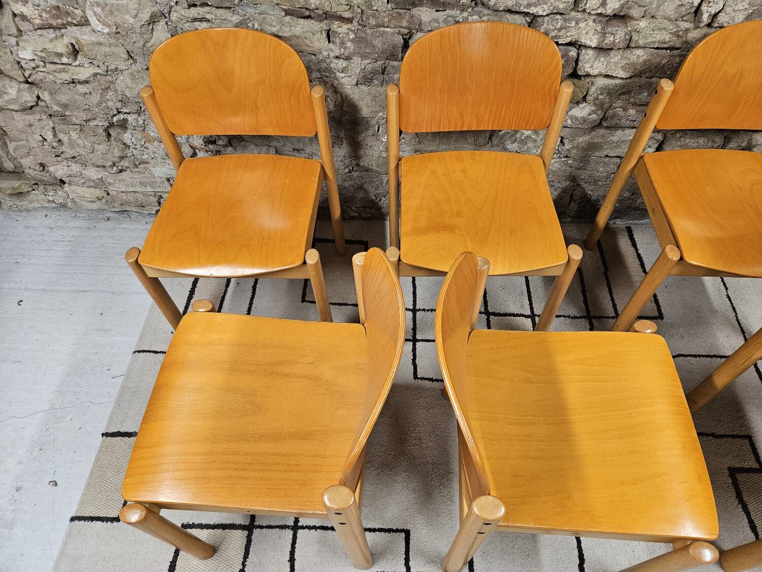 Lot 6 Danish stackable chairs 1970 vintage