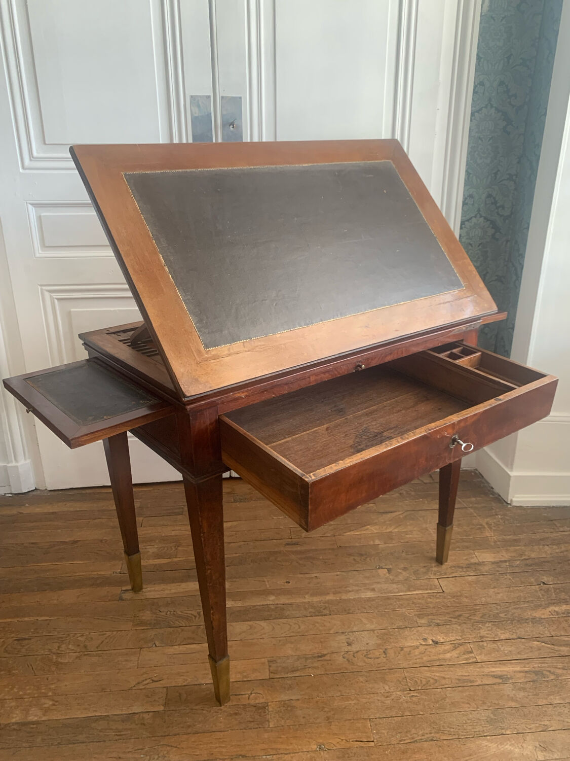 Table à la Tronchin