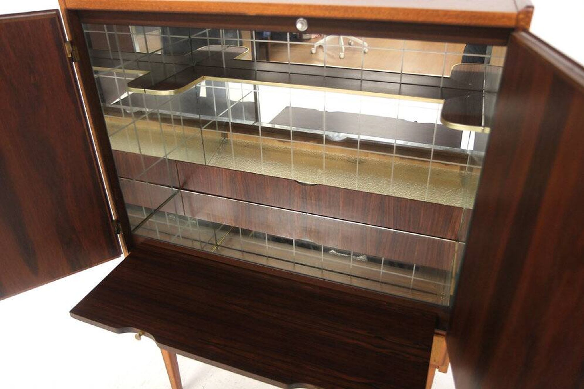 Scandinavian rosewood bar "No 626" Tidaholms Möbelfabrik, Sweden