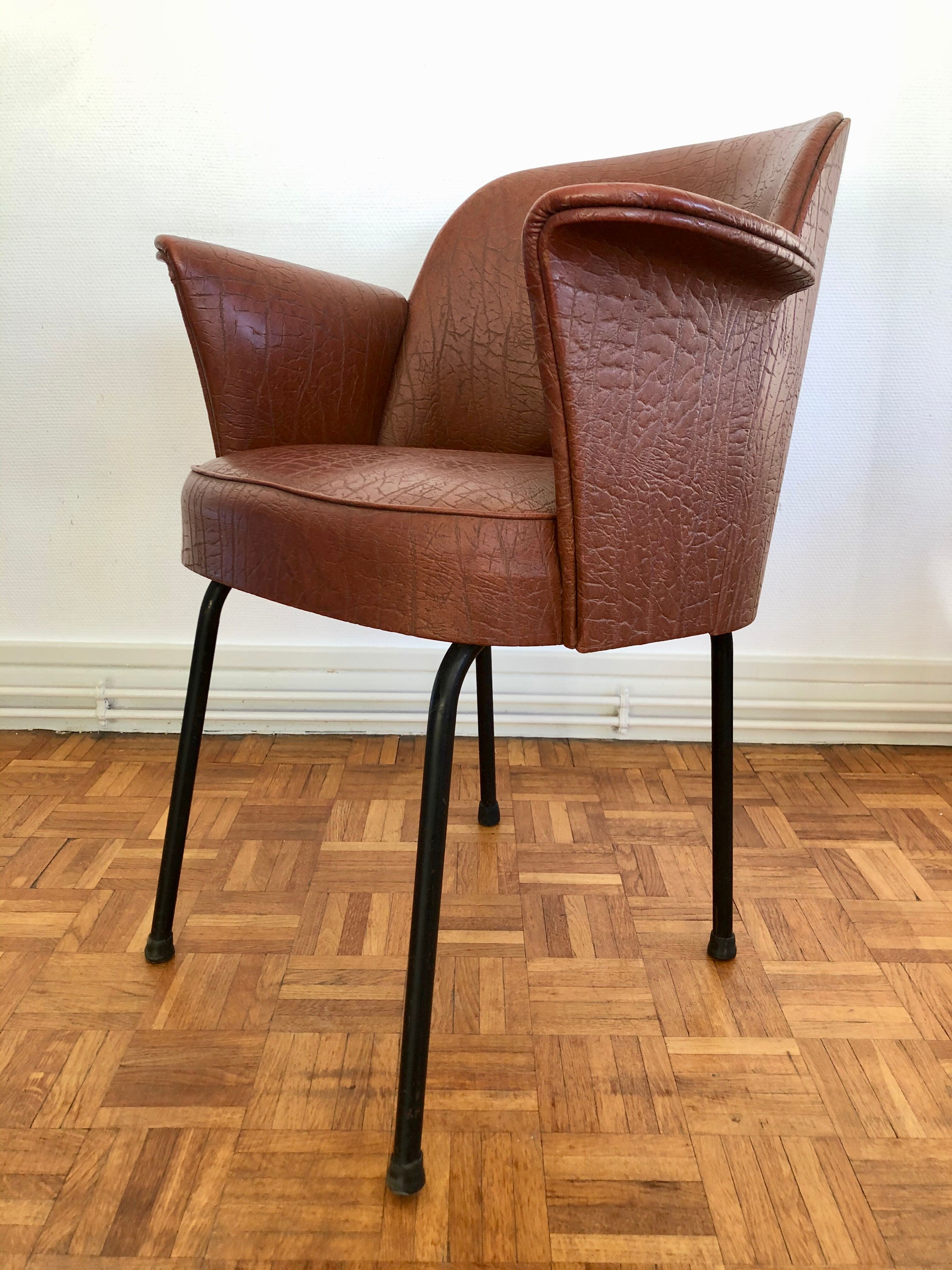 Fauteuil 1960 simili cuir imitation croco