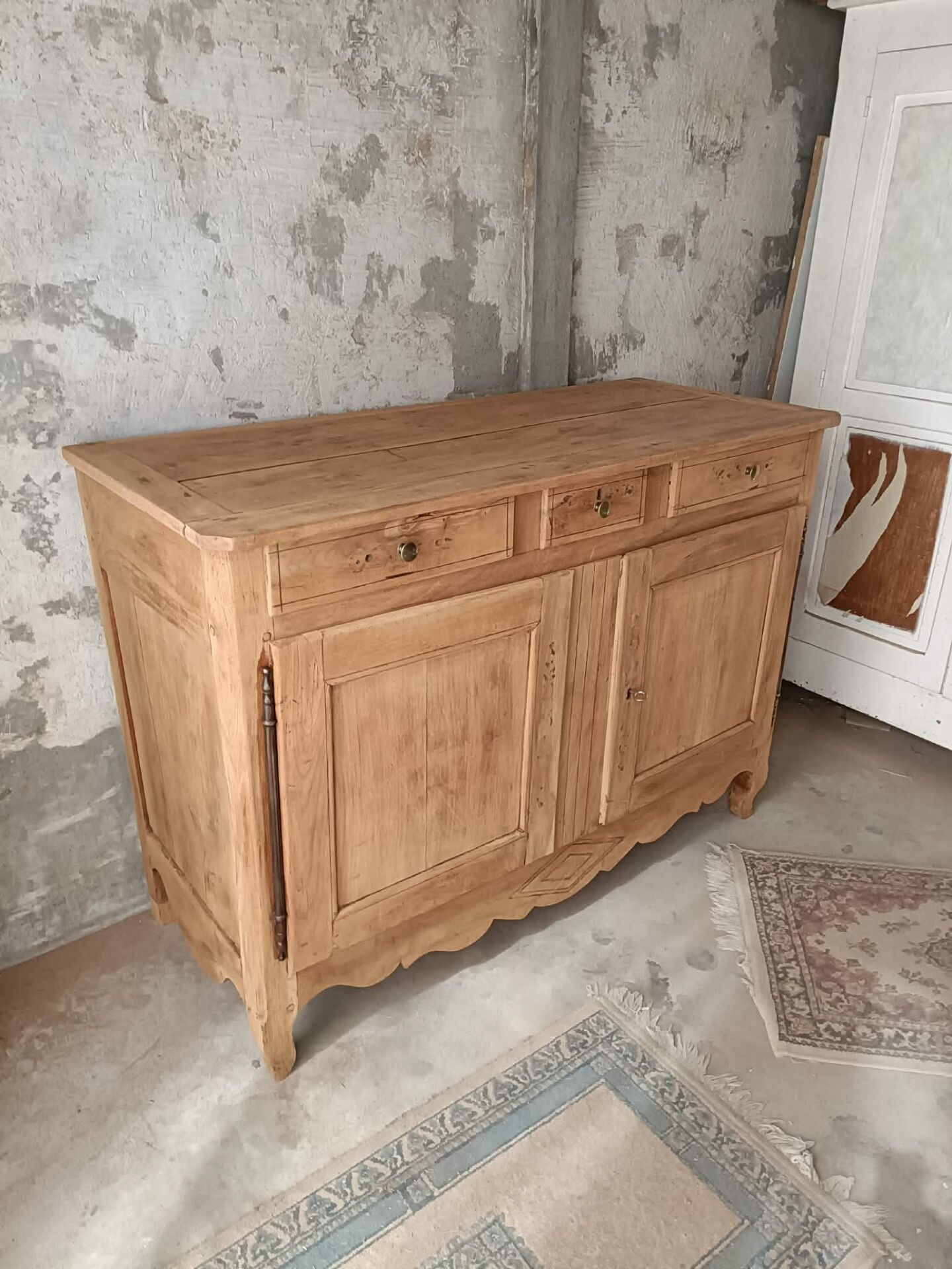 Buffet en bois