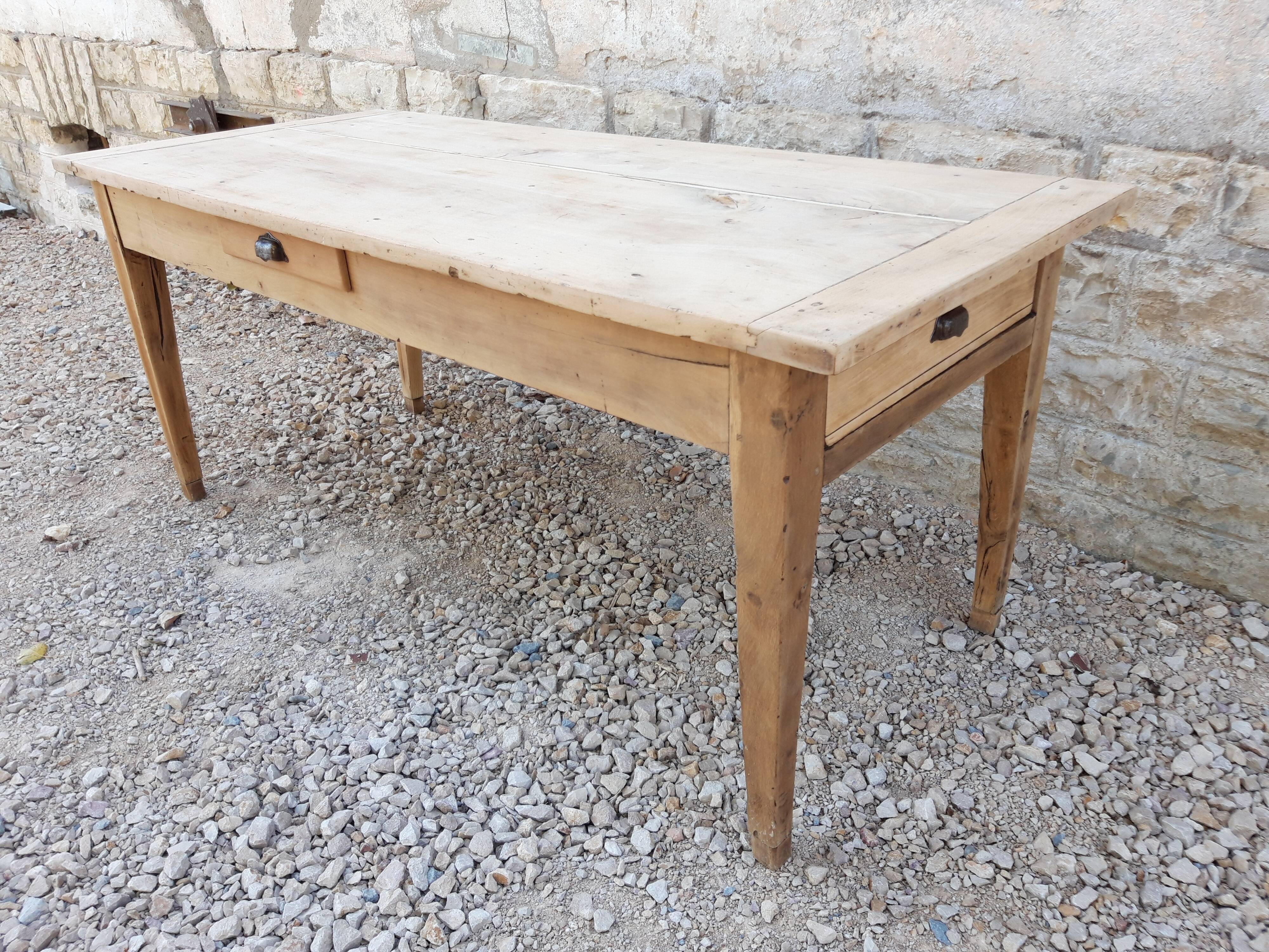 Firm table bressane brut XIXth