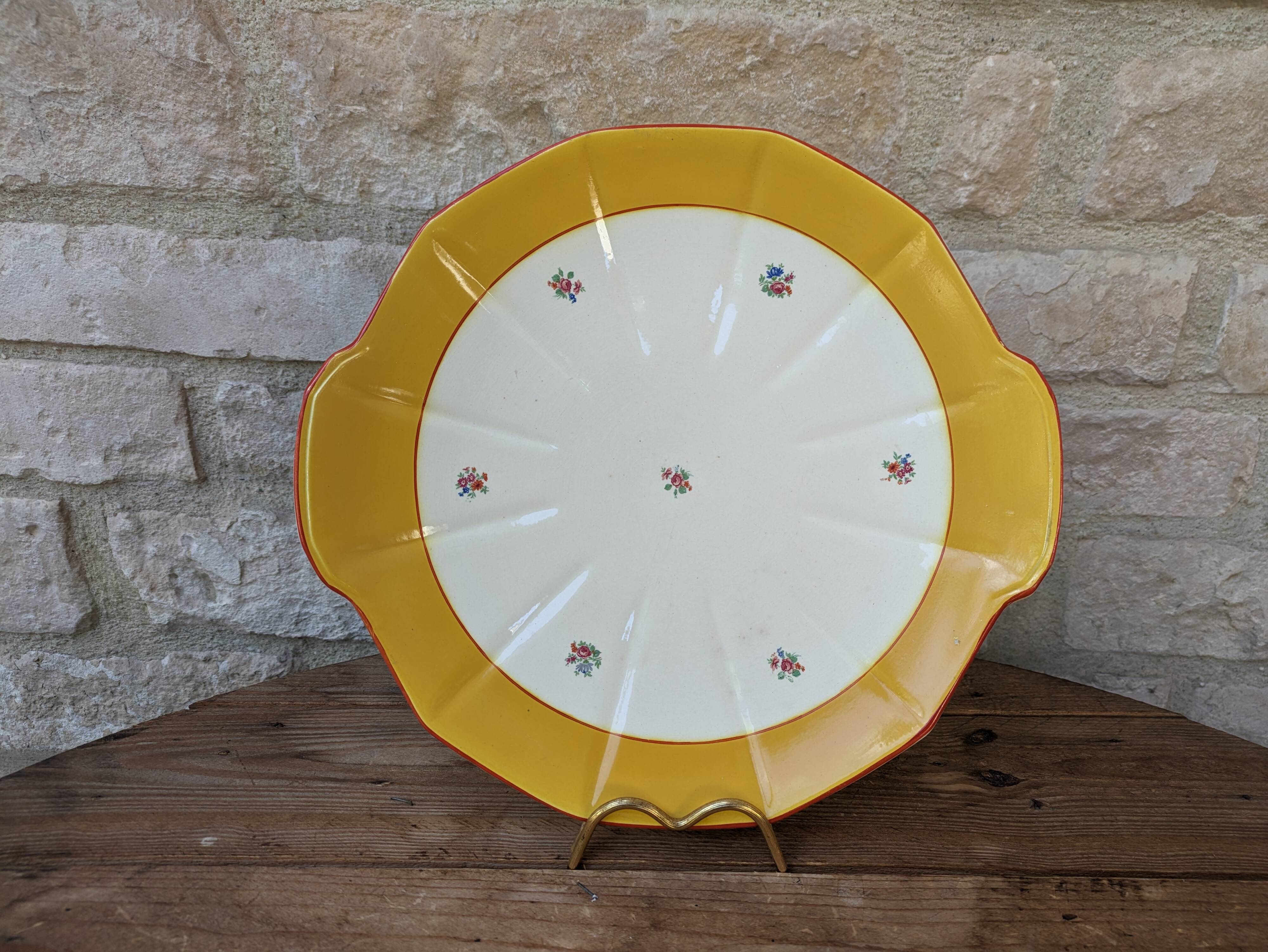 Plate with handles, ceramic serving dish with yellow border and floral decoration Sarreguemines