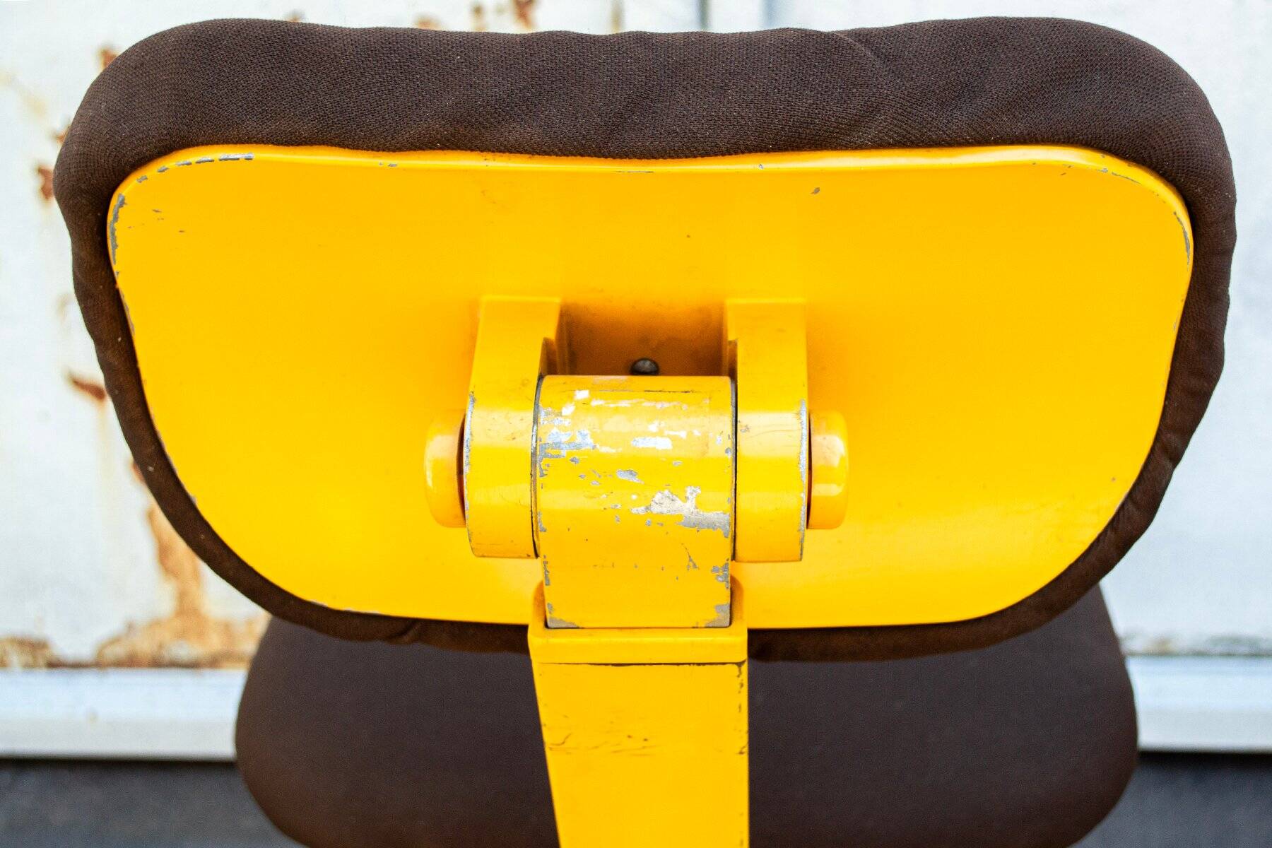 Vintage swivel chair 45 by Ettore Sottsass for Olivetti Synthesis, 1960s.