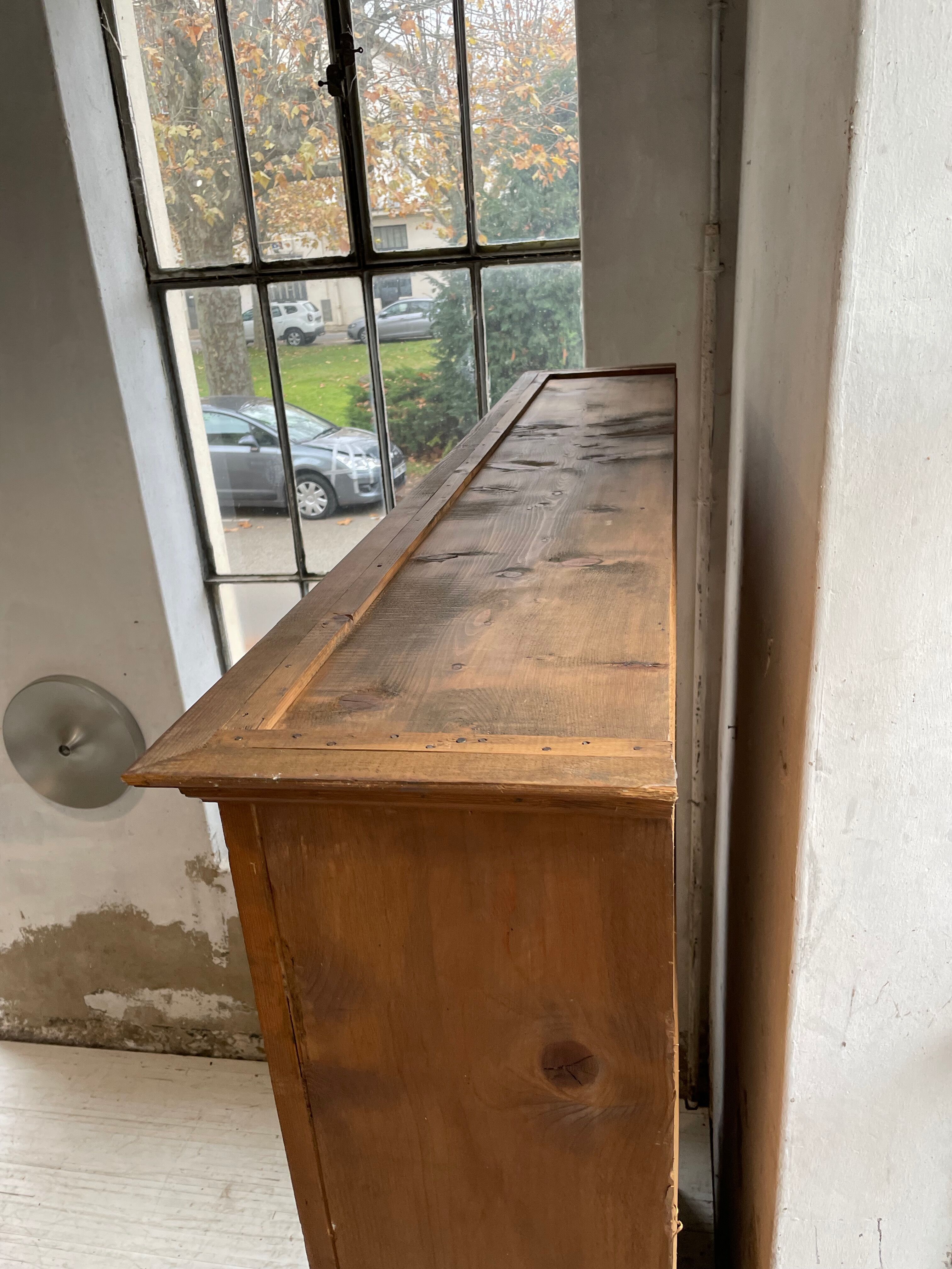 XXL library furniture pharmacy trade