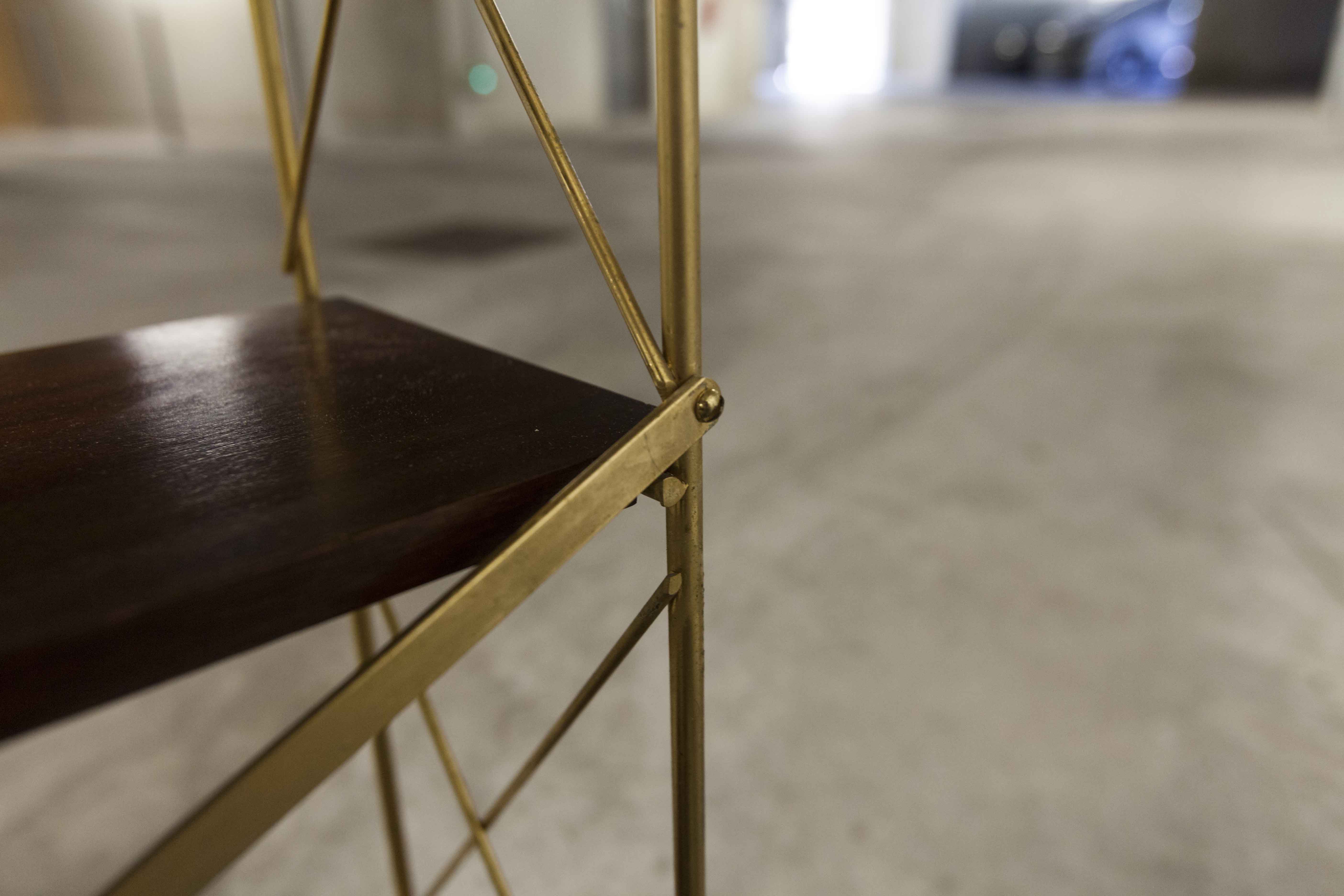 Thong shelf on foot L78.5