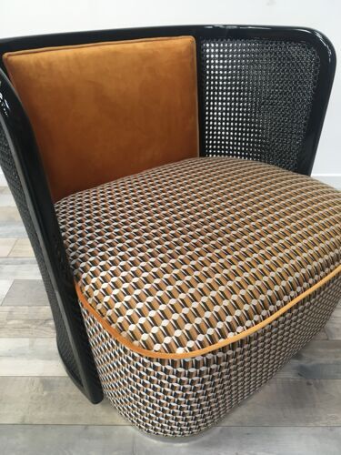 Fauteuil en bois cannage et velours