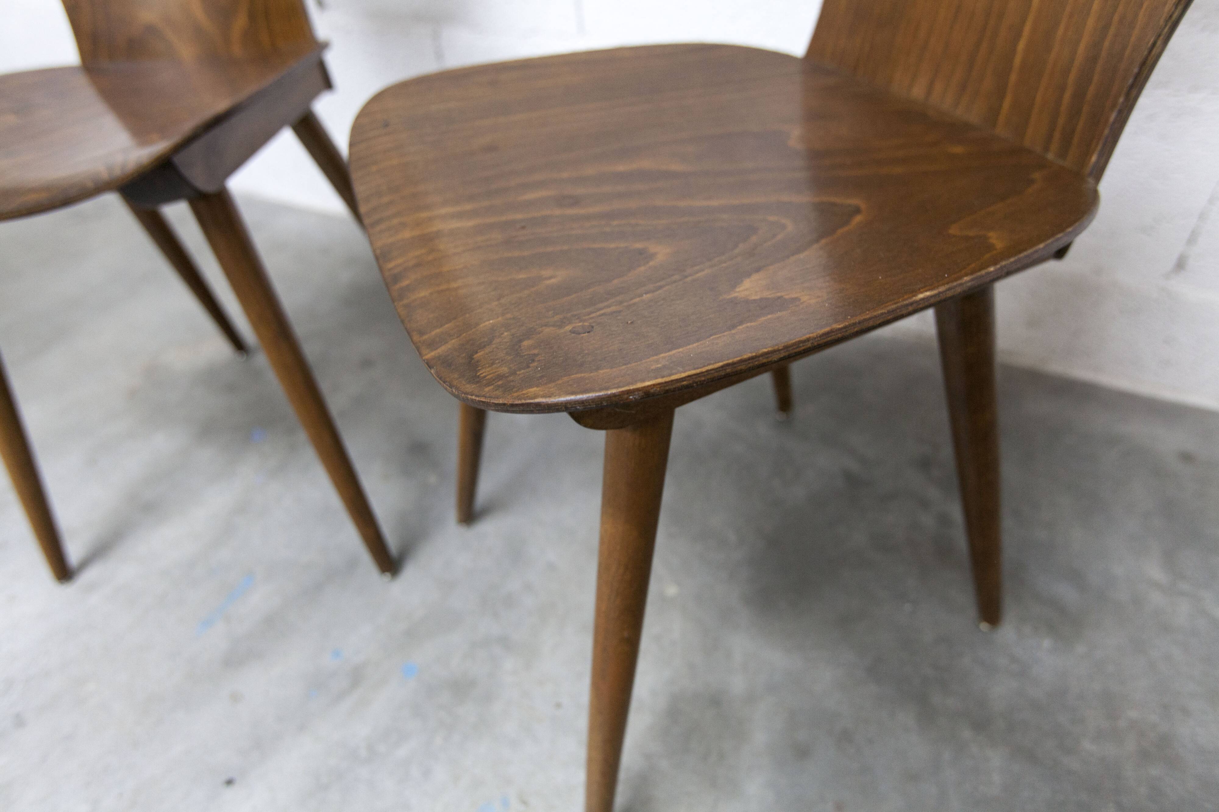 Paire de chaises Baumann modèle Gentiane 1960