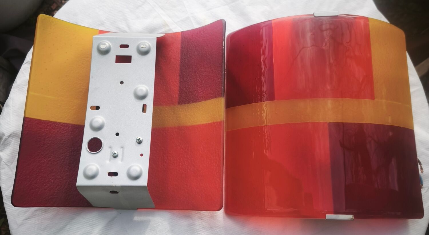 Pair of Italian wall lights in Murano glass