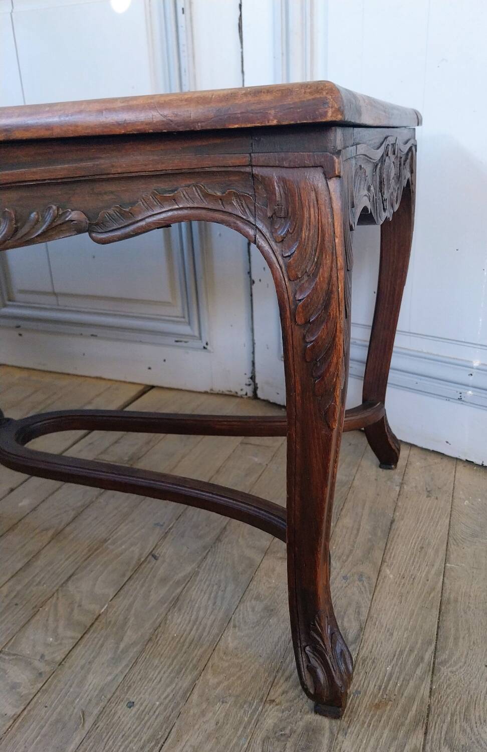 Louis XV style bench with cross-braced design