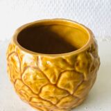 Ceramic slip pot