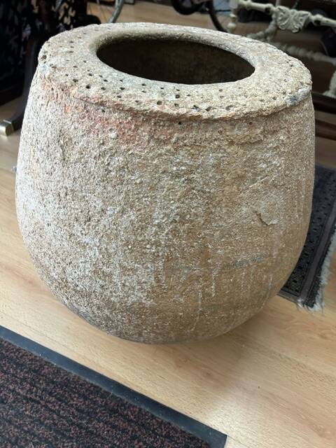 Monolithic stone basin 19th century from the south west origin