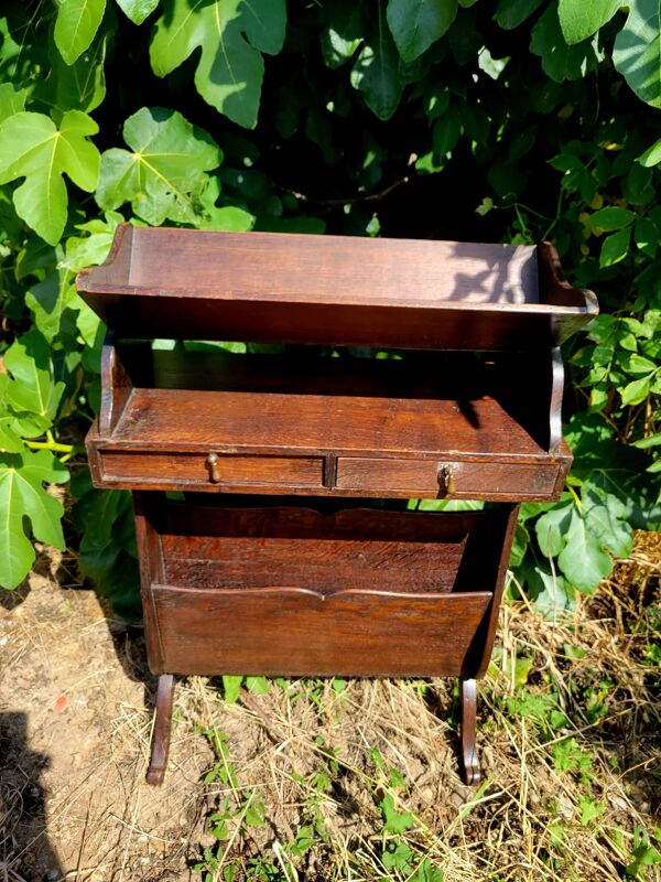 Meuble porte-revues en bois