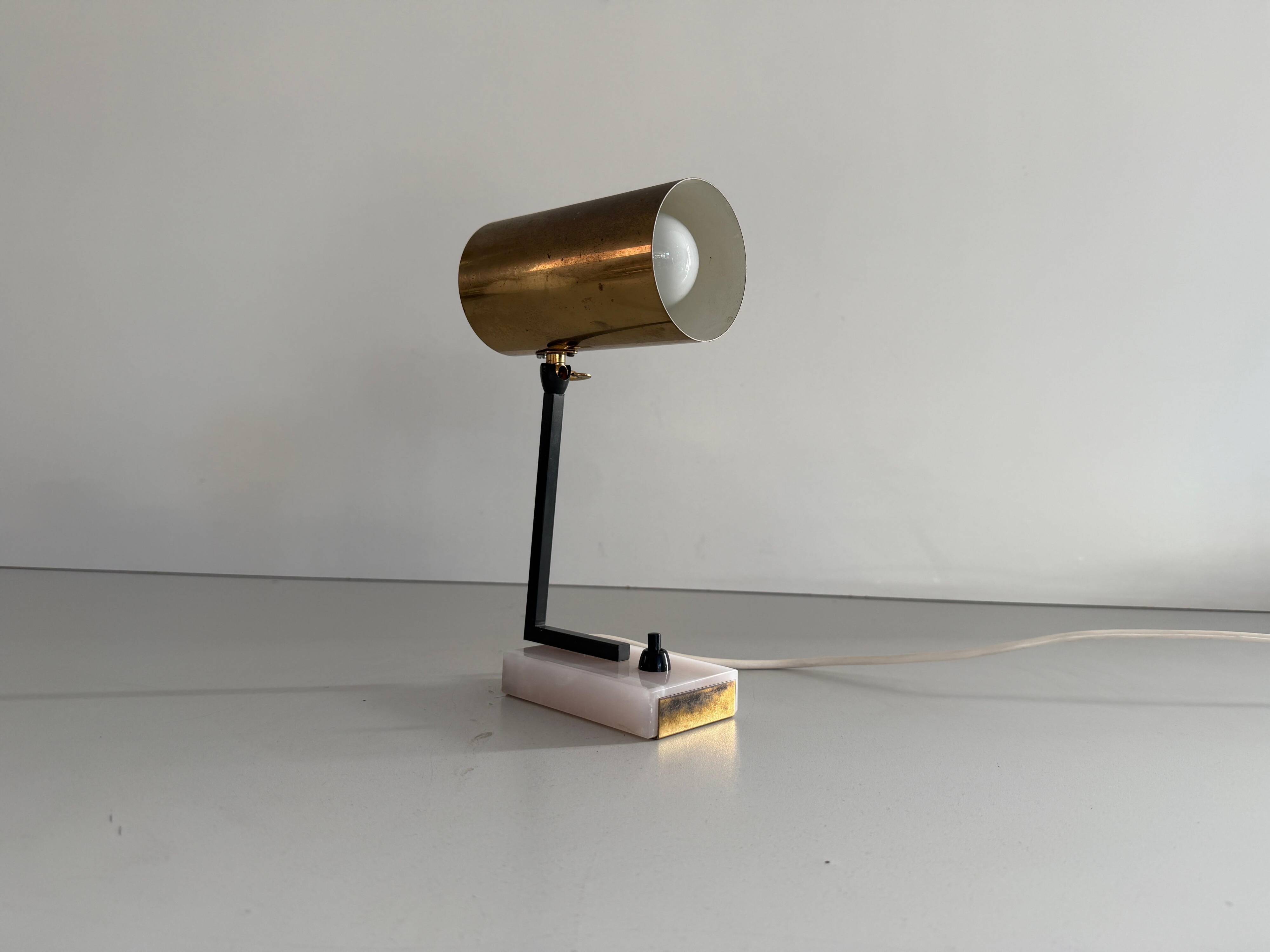 Lampe de bureau minimaliste à tête en laiton et base en marbre, années 1960, Allemagne