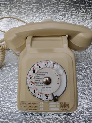 Téléphone vintage S63 Socotel à cadran