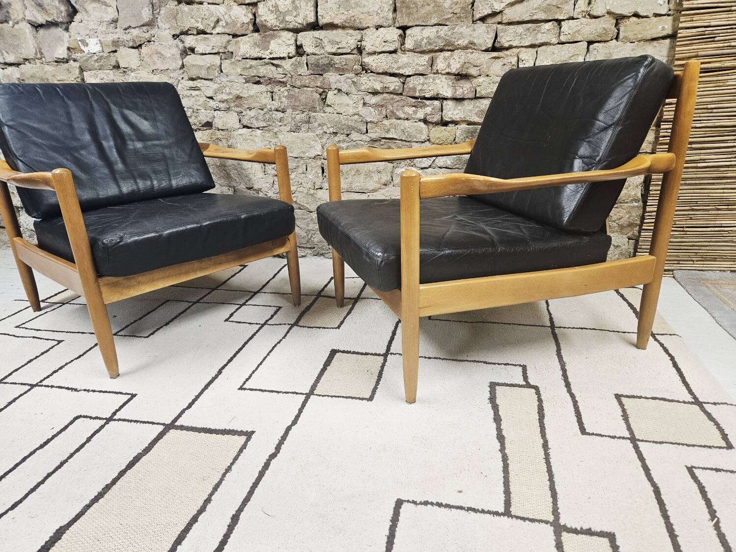 Paire de faureuil Scandinave cuir 1970"