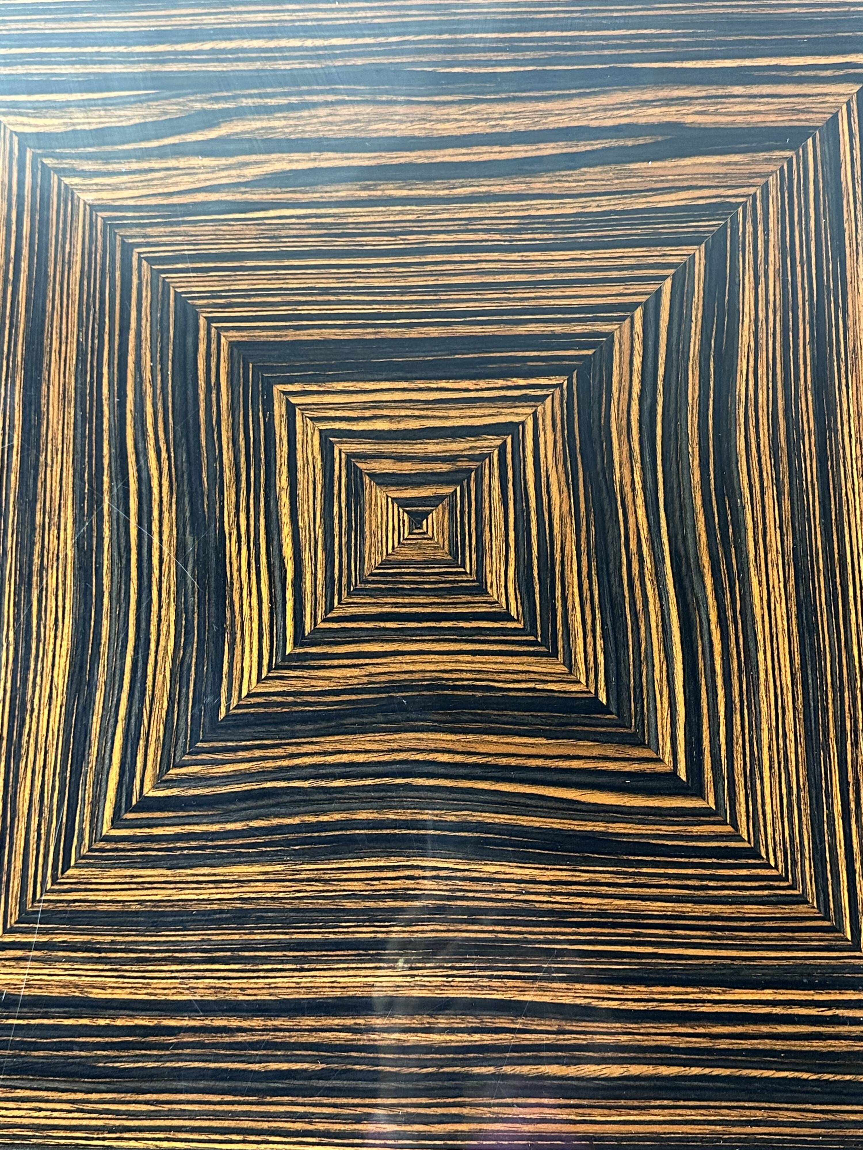 Art Deco period side table in Macassar ebony, 1930