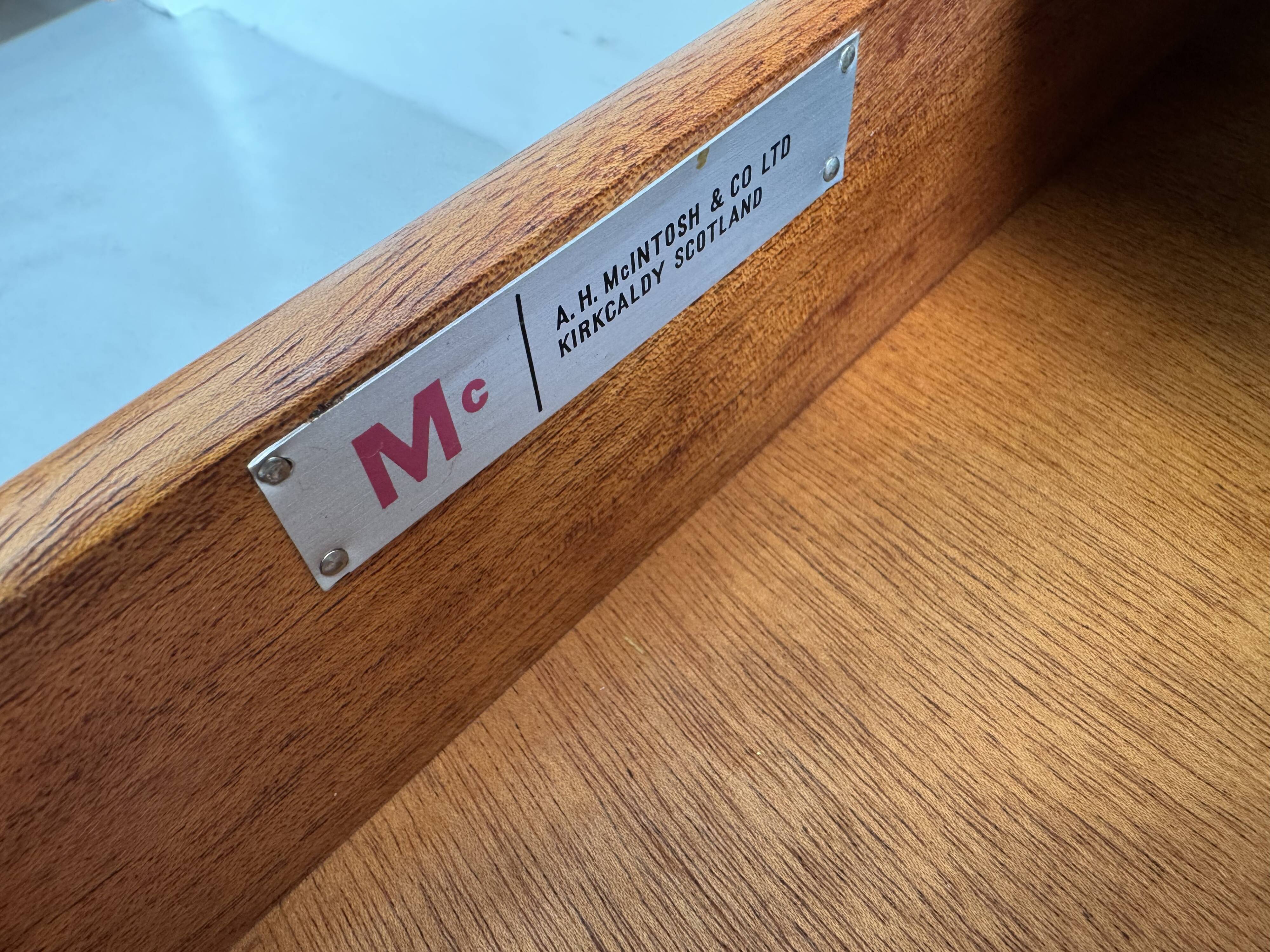 Vintage McIntosh design bookcase by T. Robertson from the 1960s.