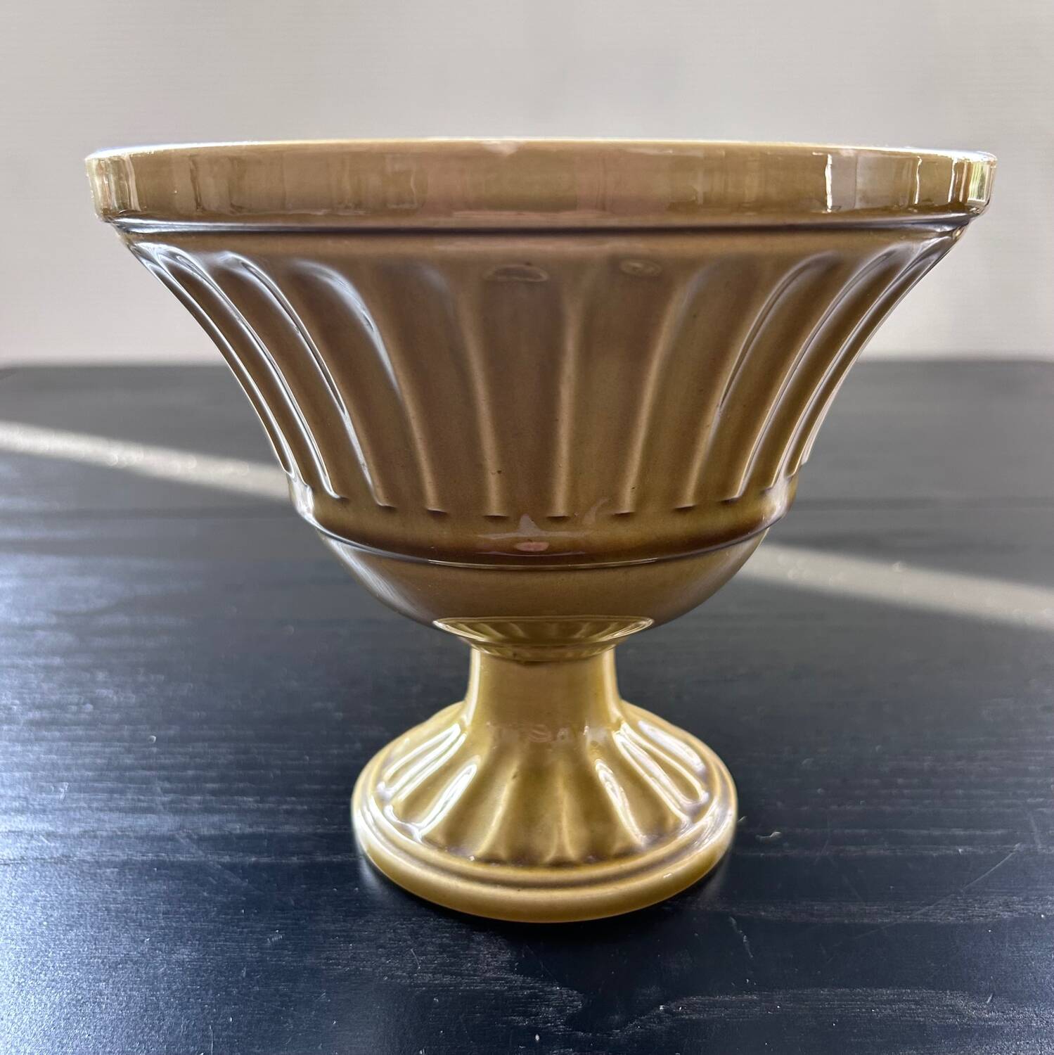 Cache pot style Médicis olive