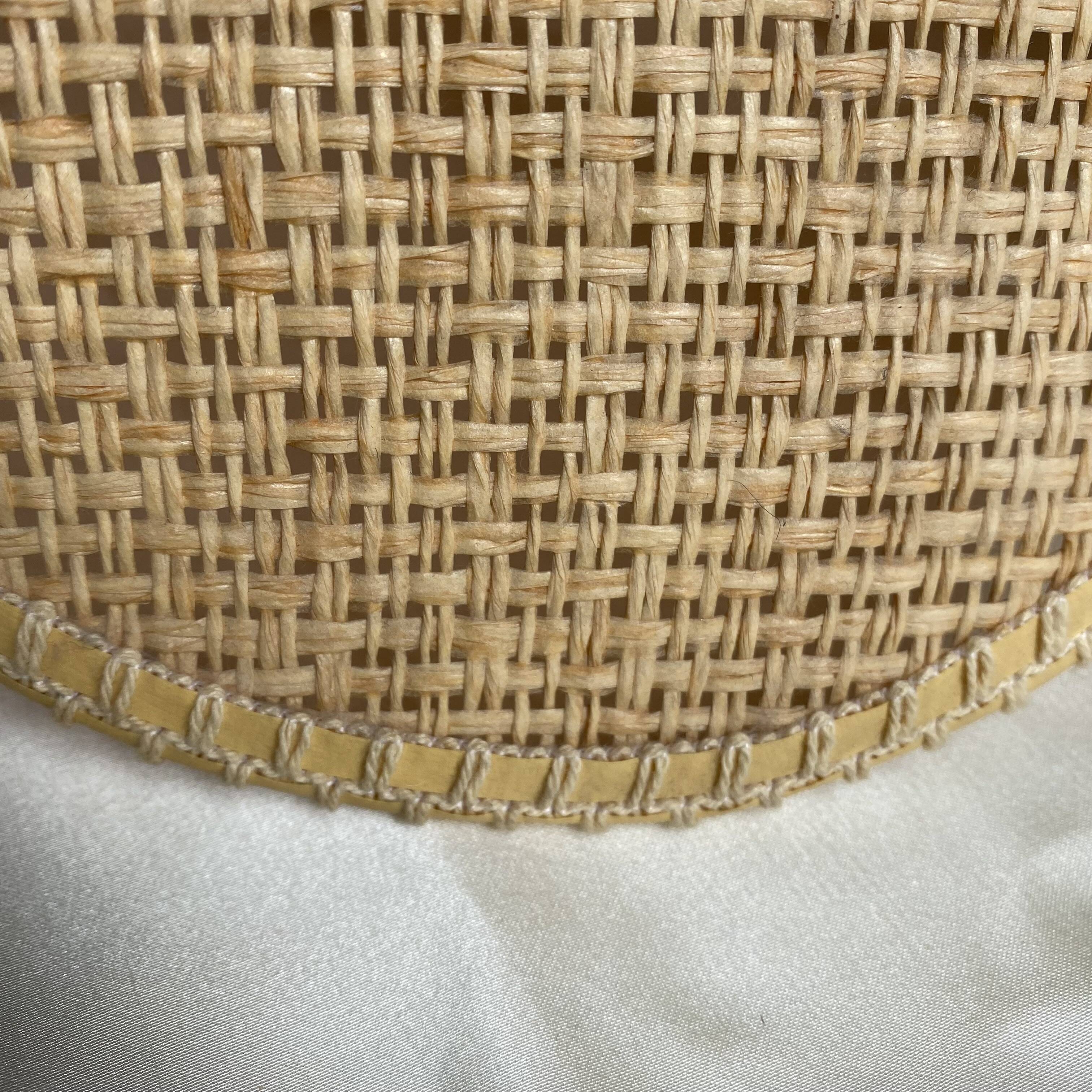 Vintage rattan flower pendant lamp