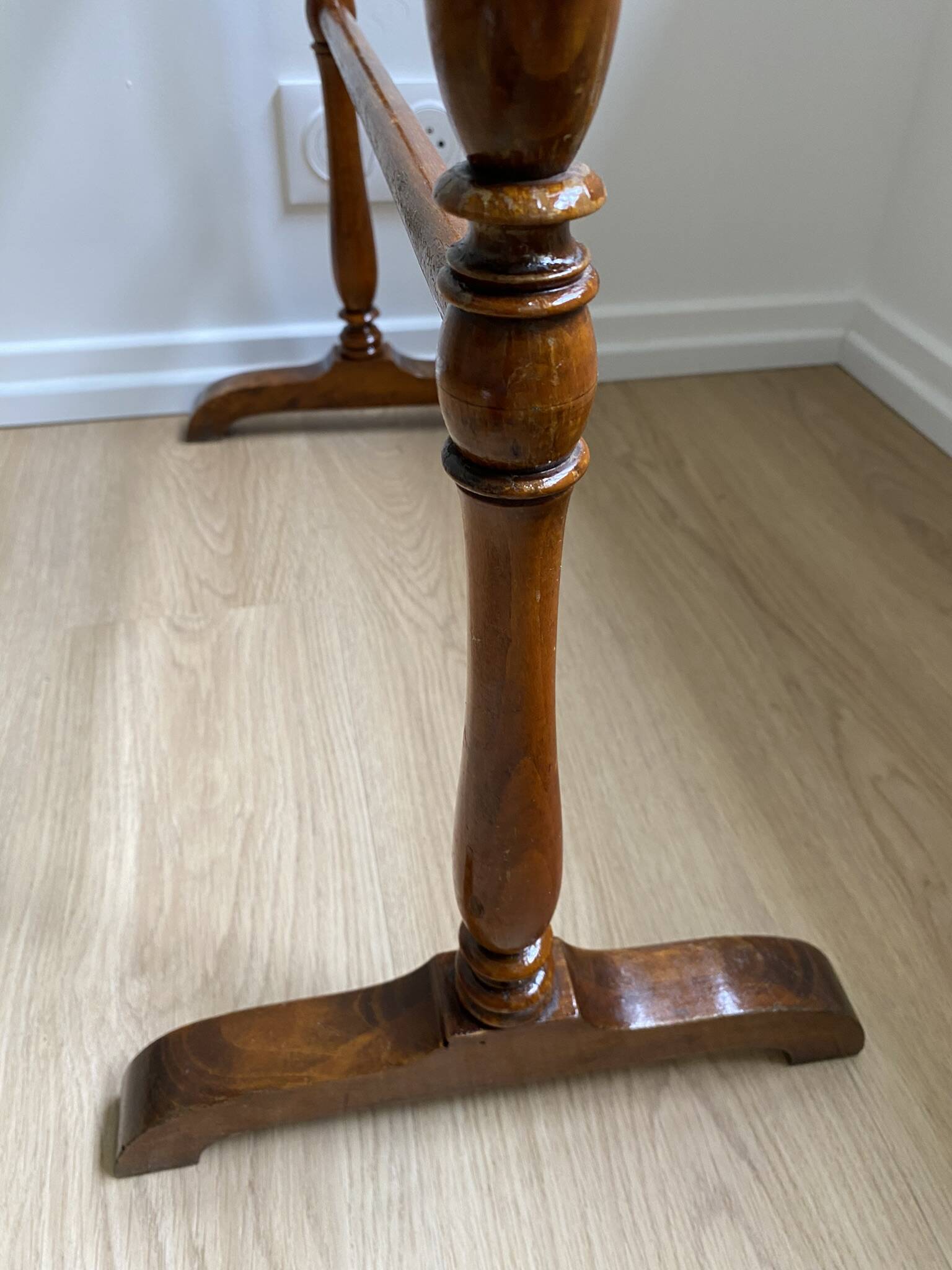 Vintage turned wooden towel rack