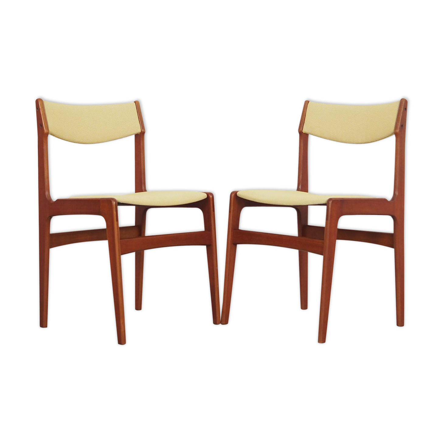 Ensemble de deux chaises en teck, design danois, années 1970, production: Danemark