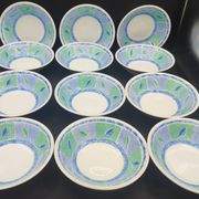 Service de table Churchill Staffordshire 14 pièces Modèle Verdigris