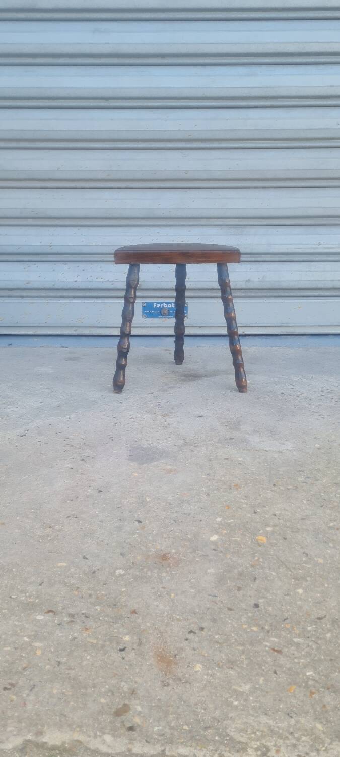 Tripod stool