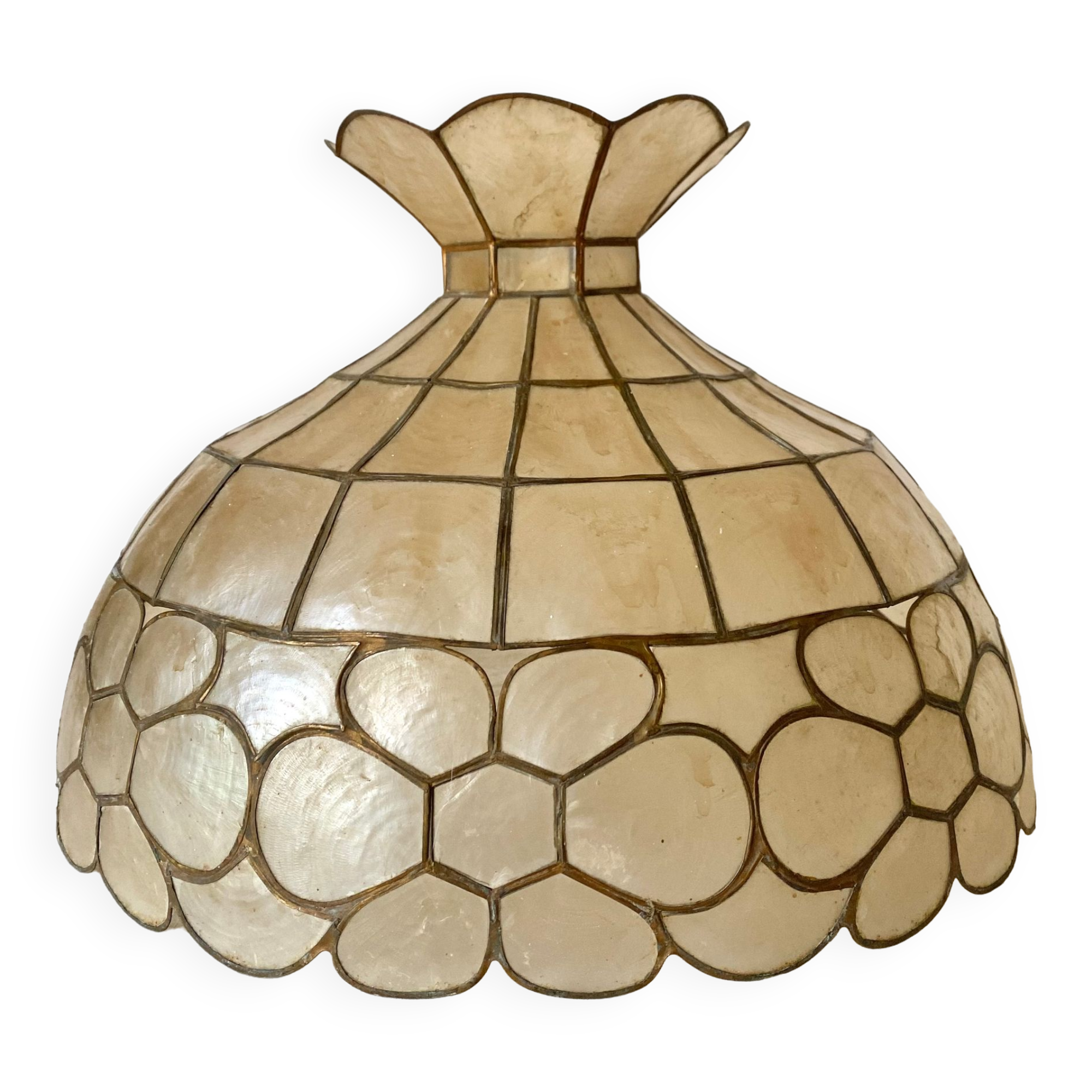 Abat jour, mother-of-pearl and brass suspension