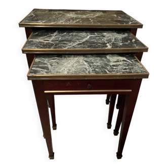 3 nesting tables in green marble and mahogany