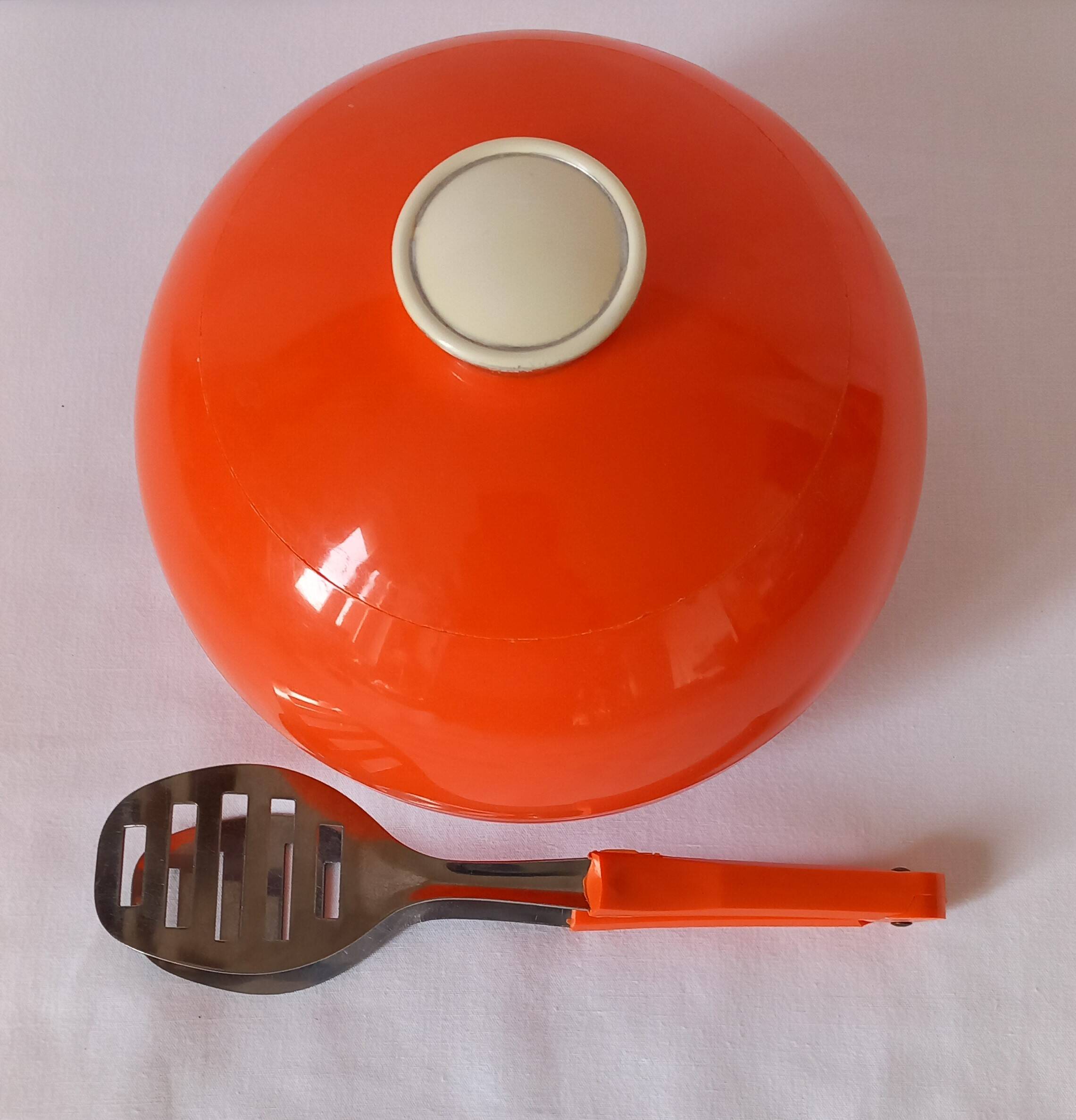 Vintage 70s orange ice bucket