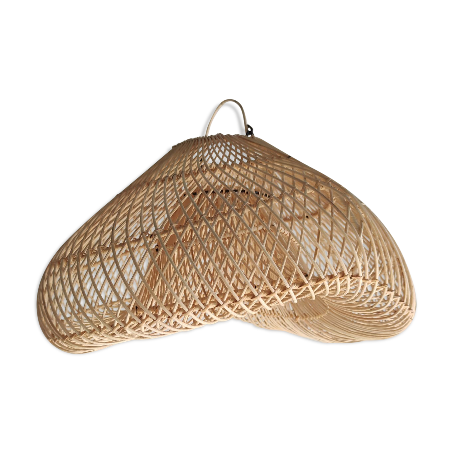 Small rattan lampshade in the shape of a braided hat