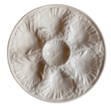 Set of 5 plates in white slurry with oyster pattern