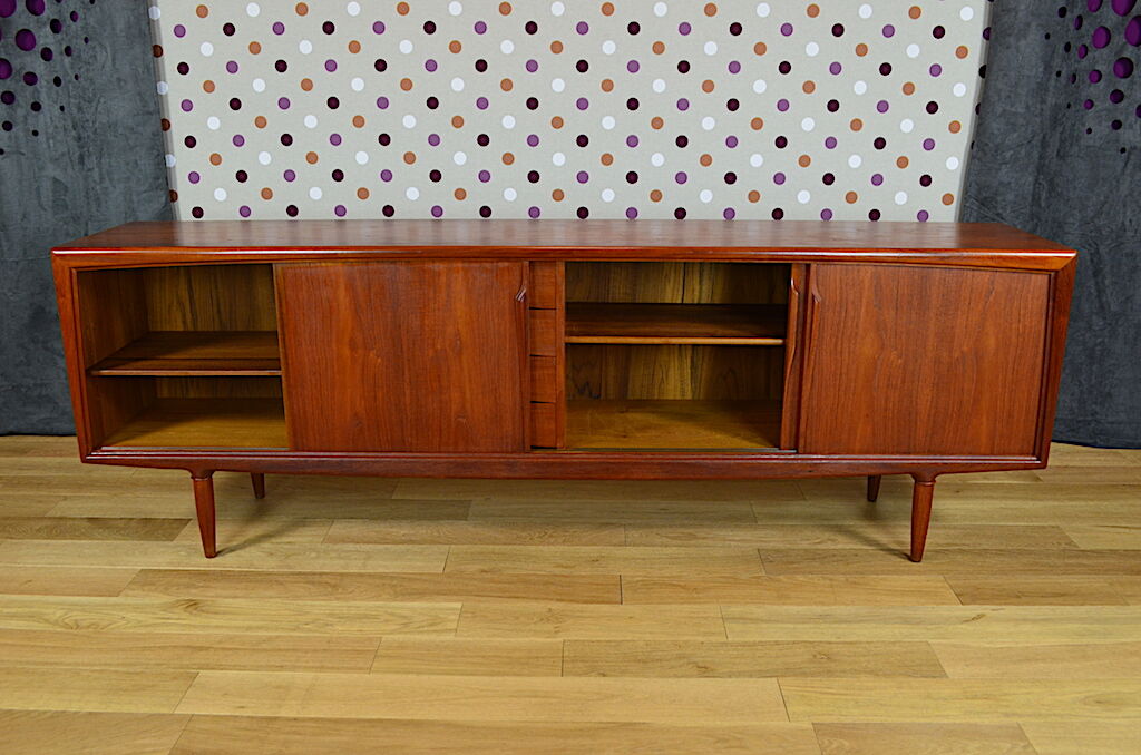 Sideboard danish designer Gunni Omann 1950 years
