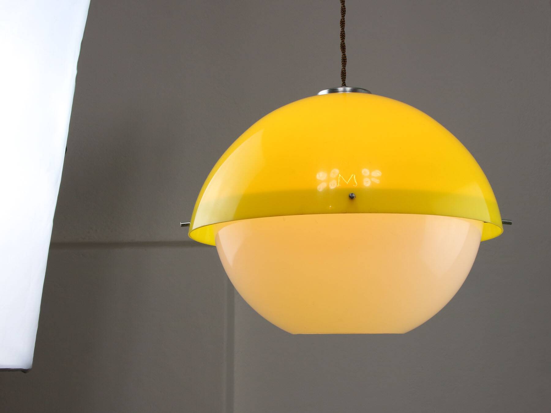 Italian Space Age Yellow Plexiglass Pendant Lamp, 1970s
