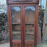 Glass display cabinet/bookshelf