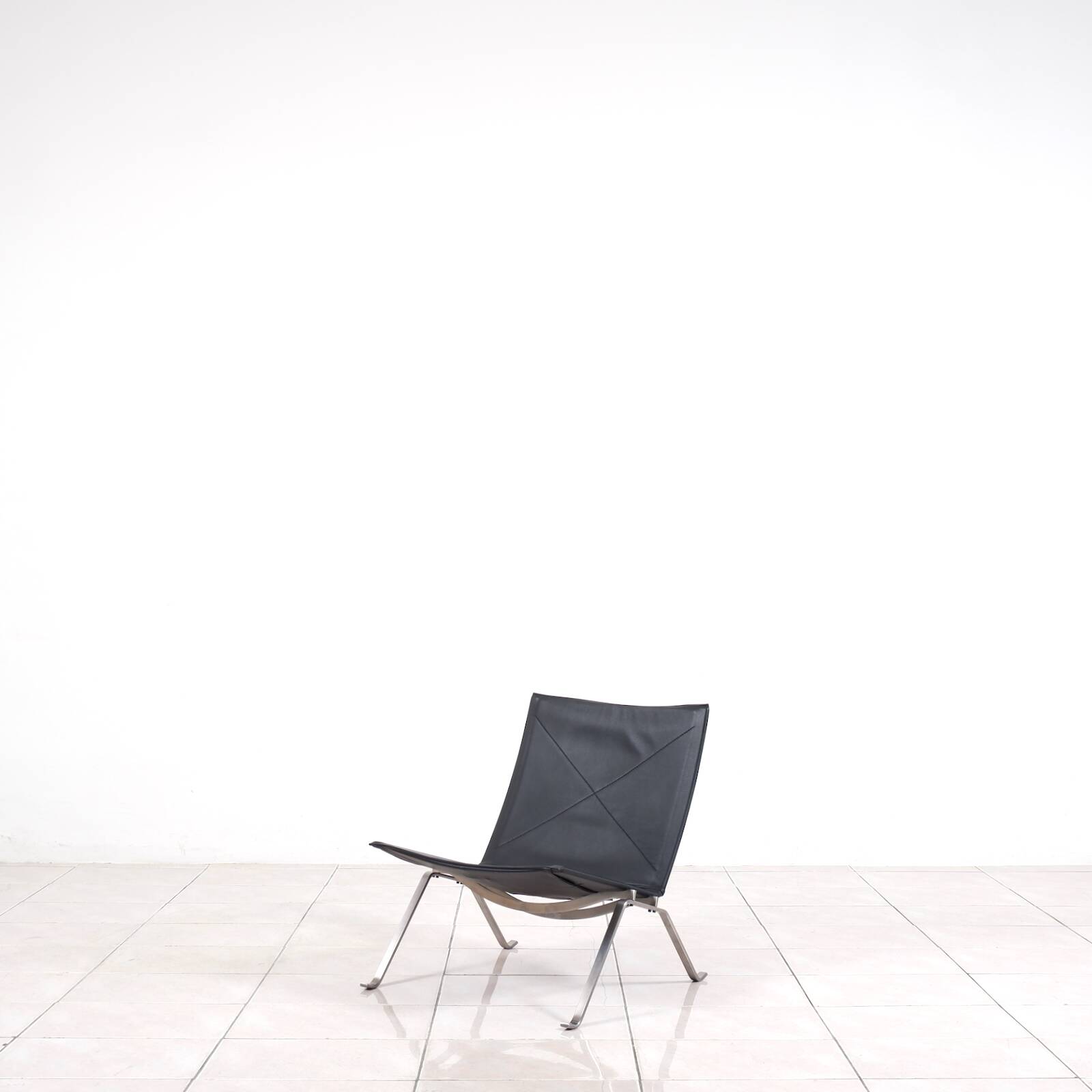 „PK 22“ lounge chair by Poul Kjaerholm for Fritz Hansen