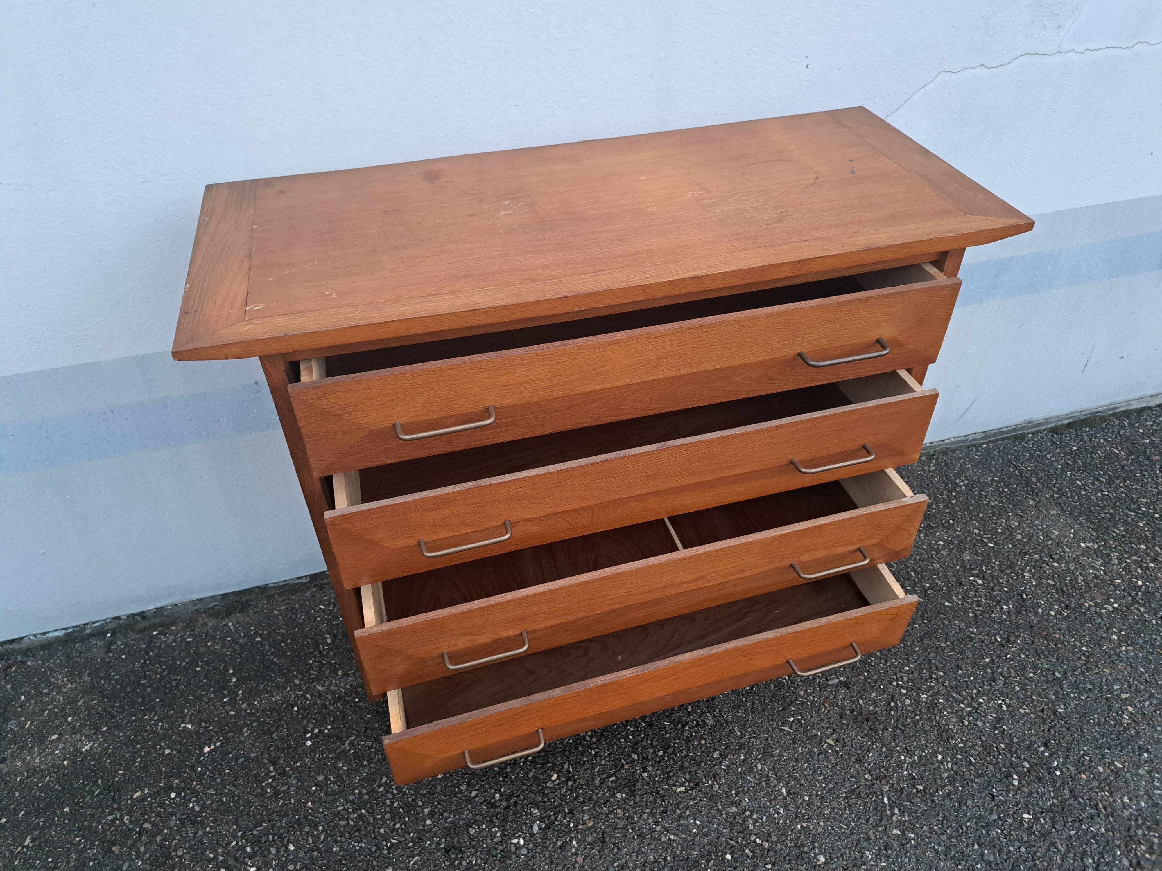 Commode vintage