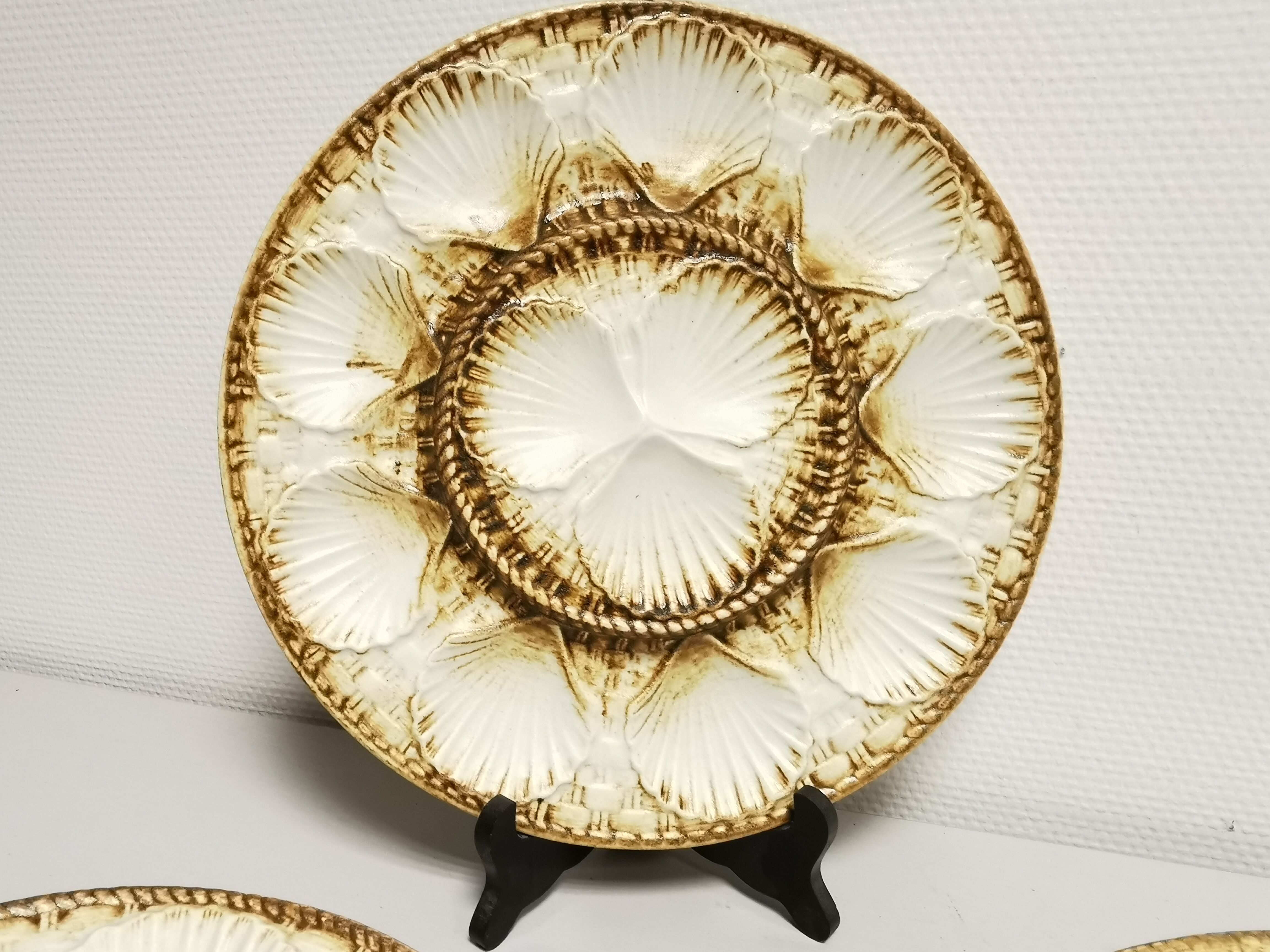 Vintage oyster / shellfish service of 10 plates + 1 dish in faience of longchamp france