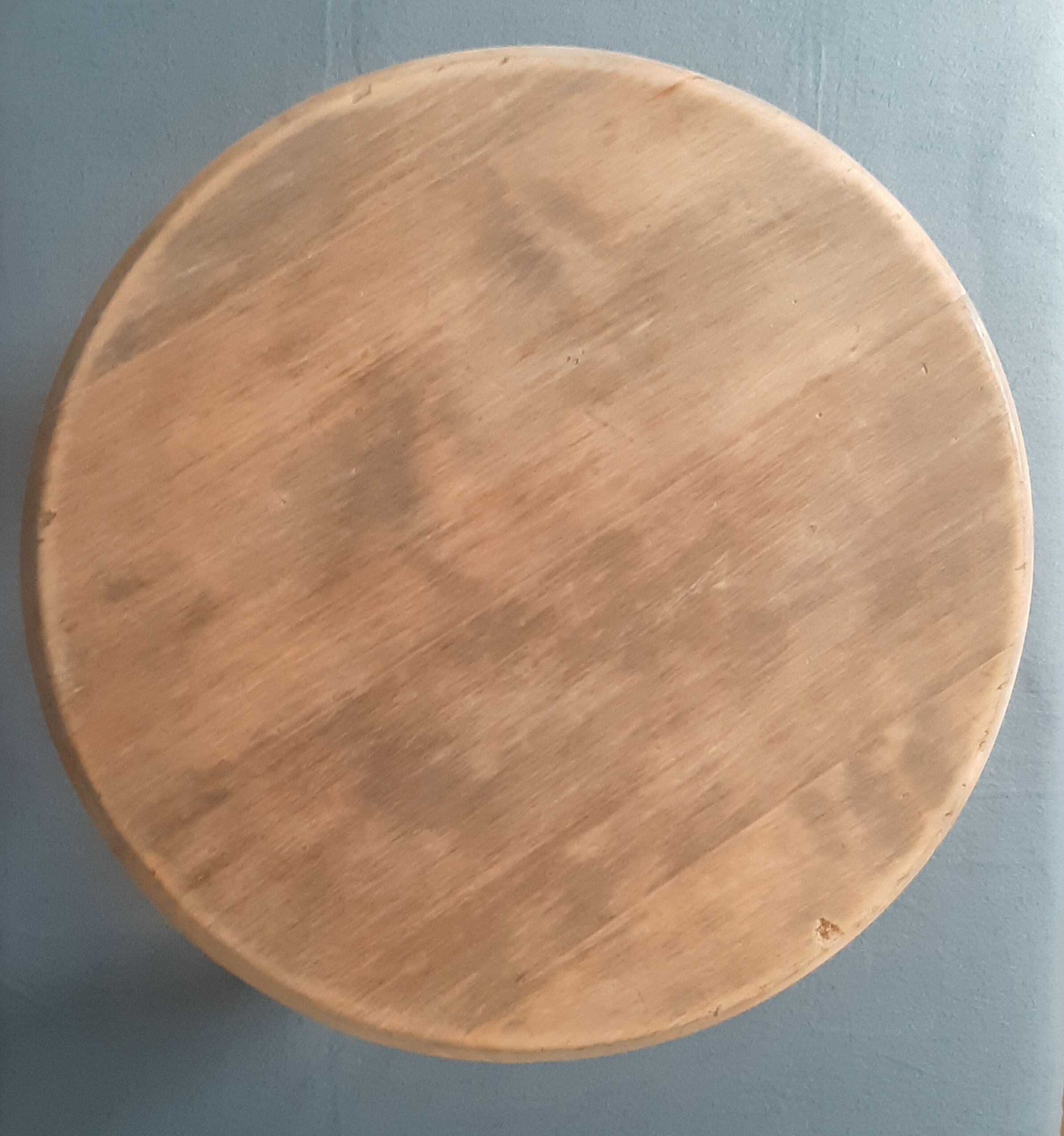 Tripod stool