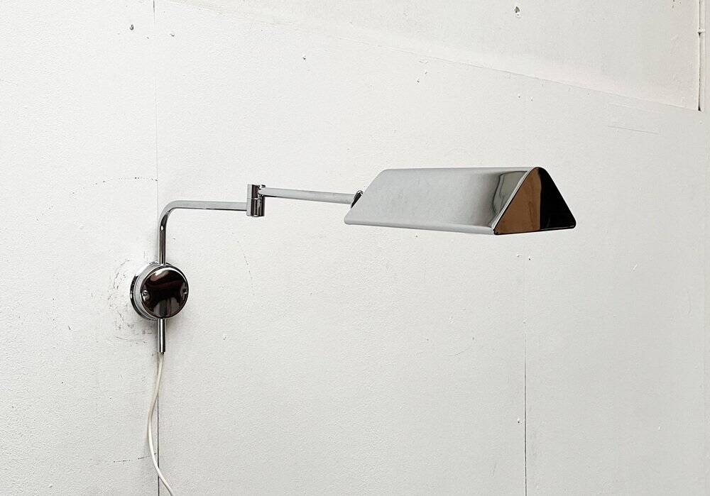 Mid-century Hollywood Regency chrome wall lamp by Florian Schulz for Interline, 1970s.