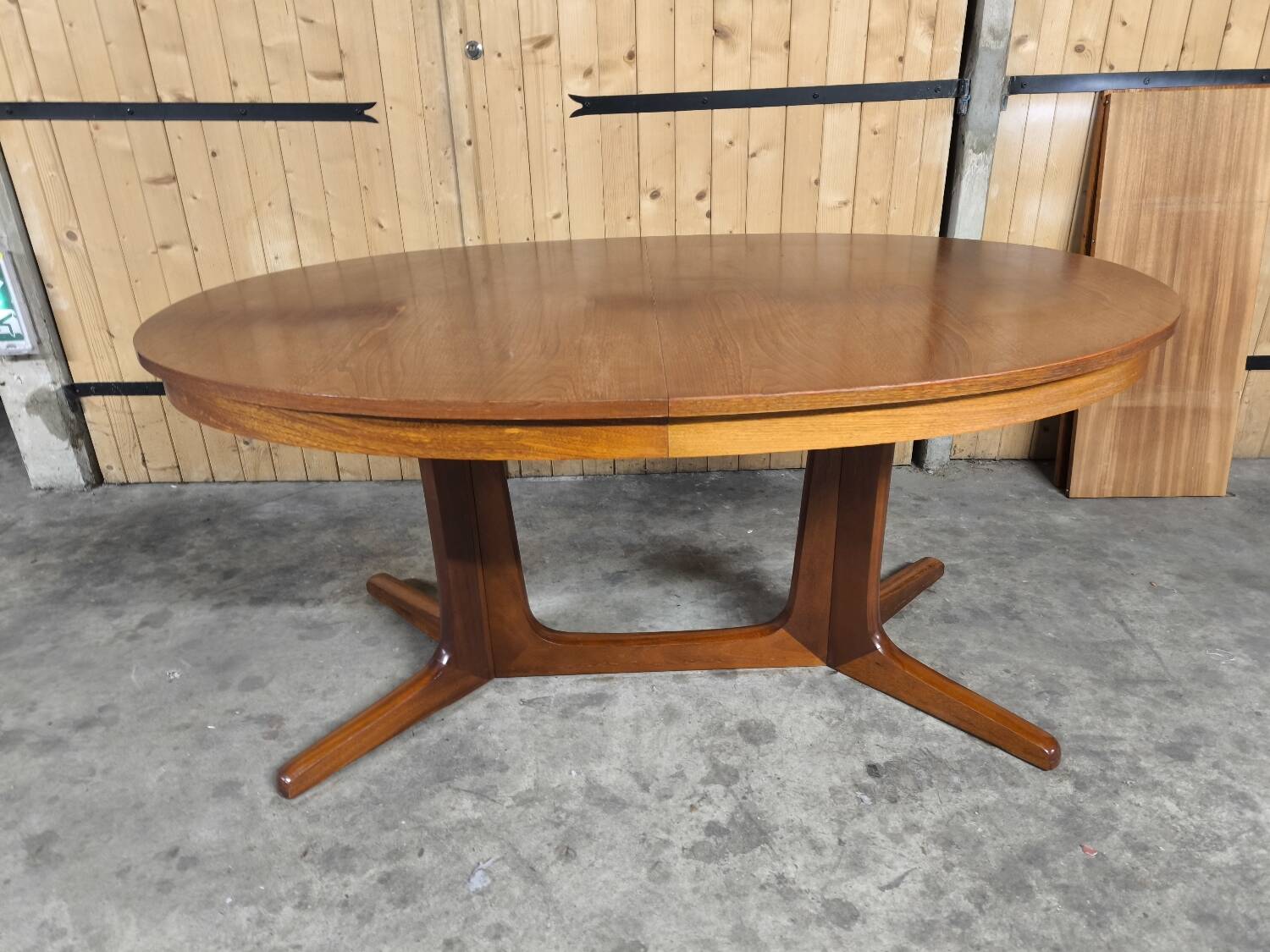 Vintage Baumann oval table