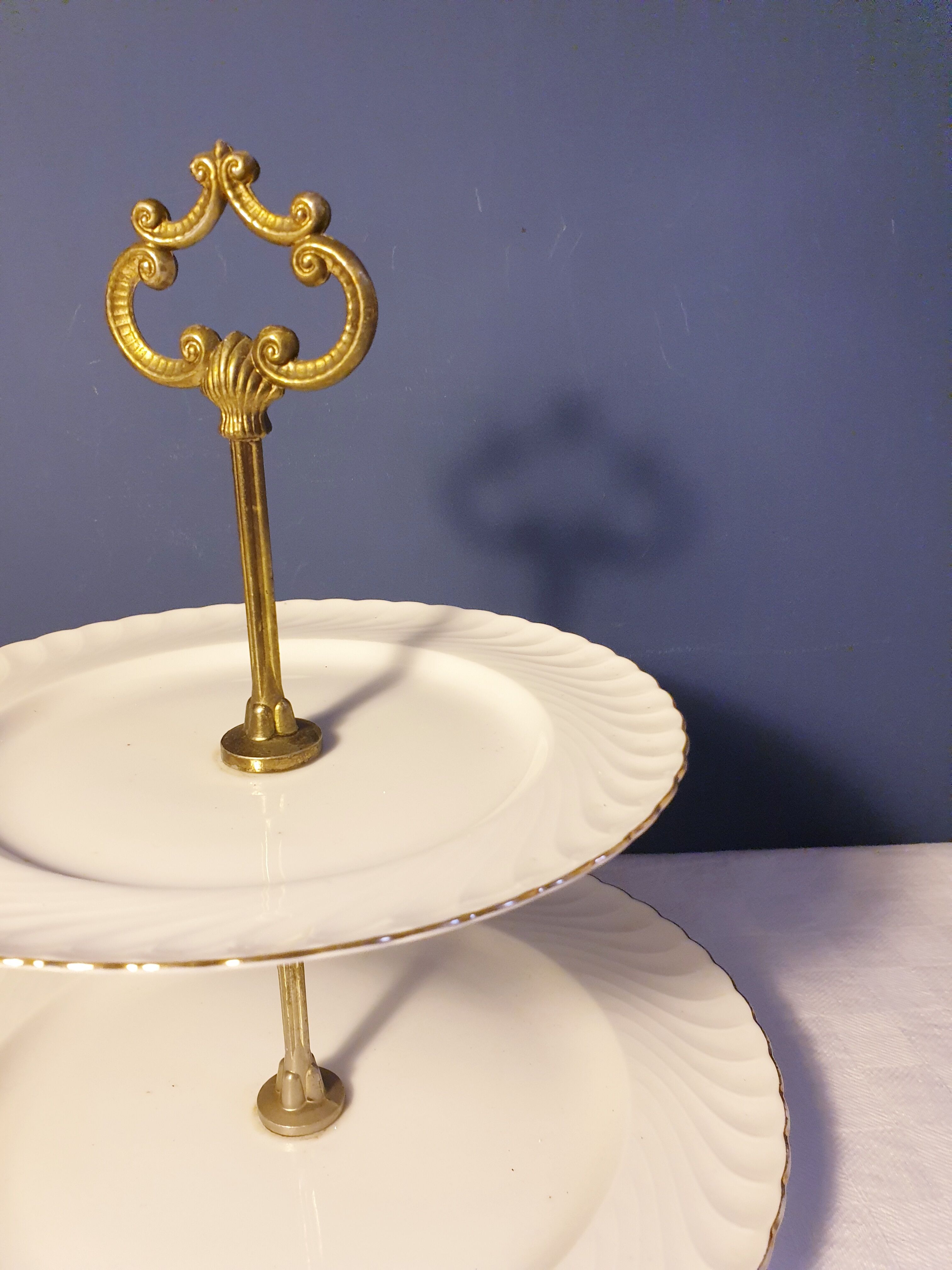 Bavarian porcelain servant