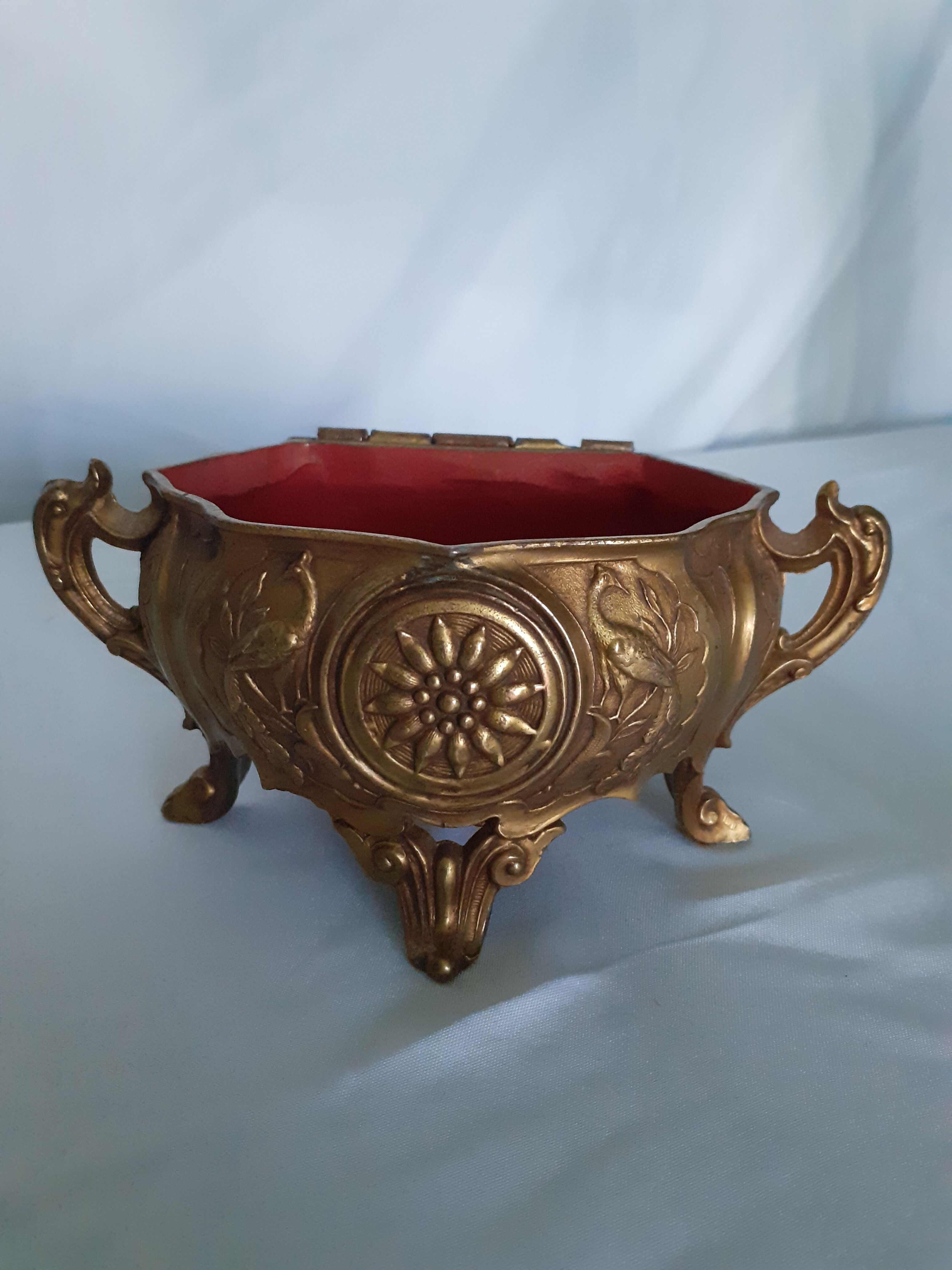 Former jewelry box style Louis XV