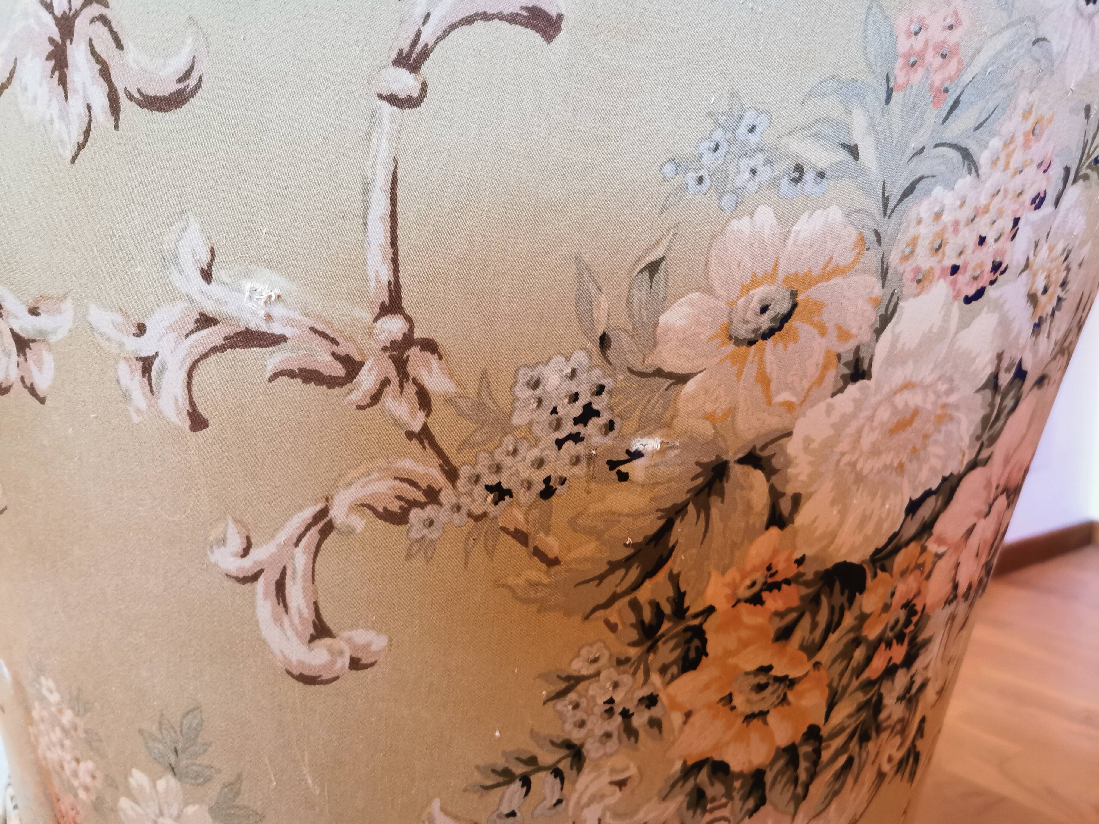 Toad armchair baroque fabrics